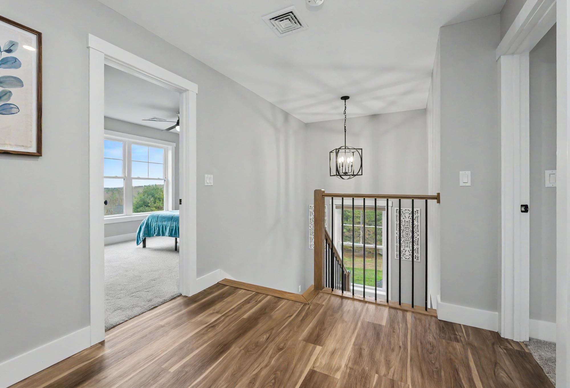 11 Hillside Drive