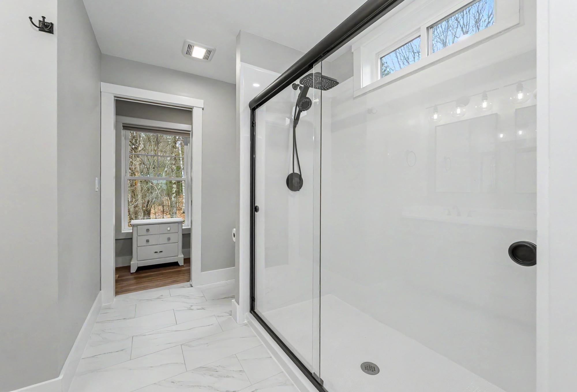 11 Hillside Drive
