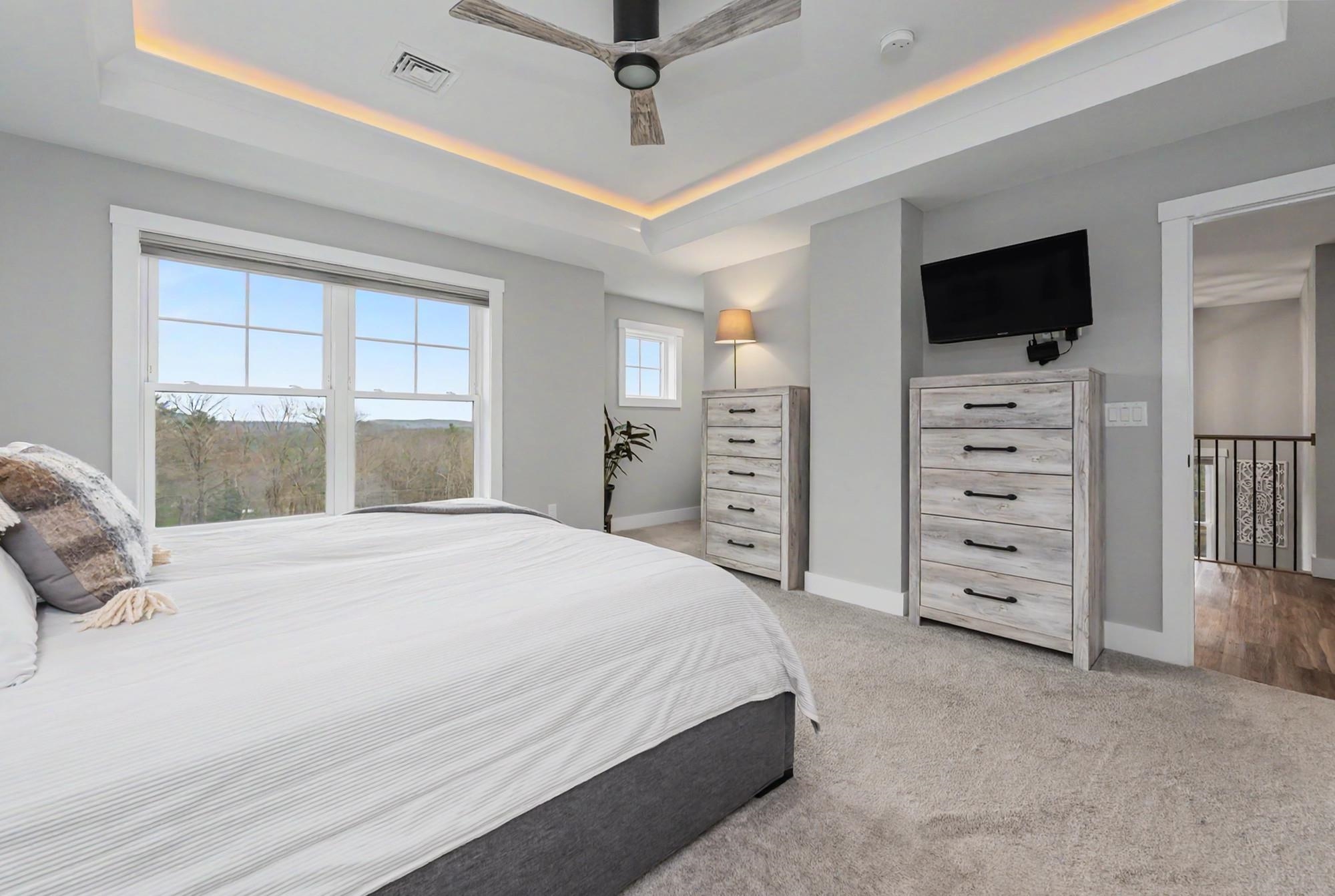 11 Hillside Drive
