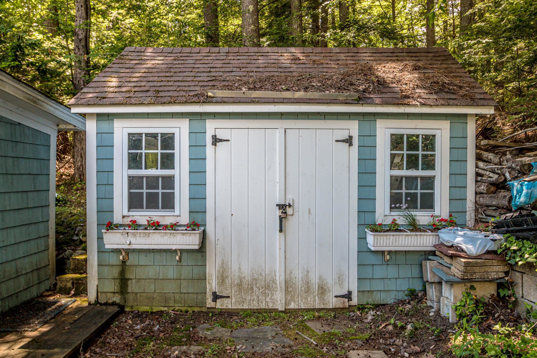 976 Lovell Lake Road