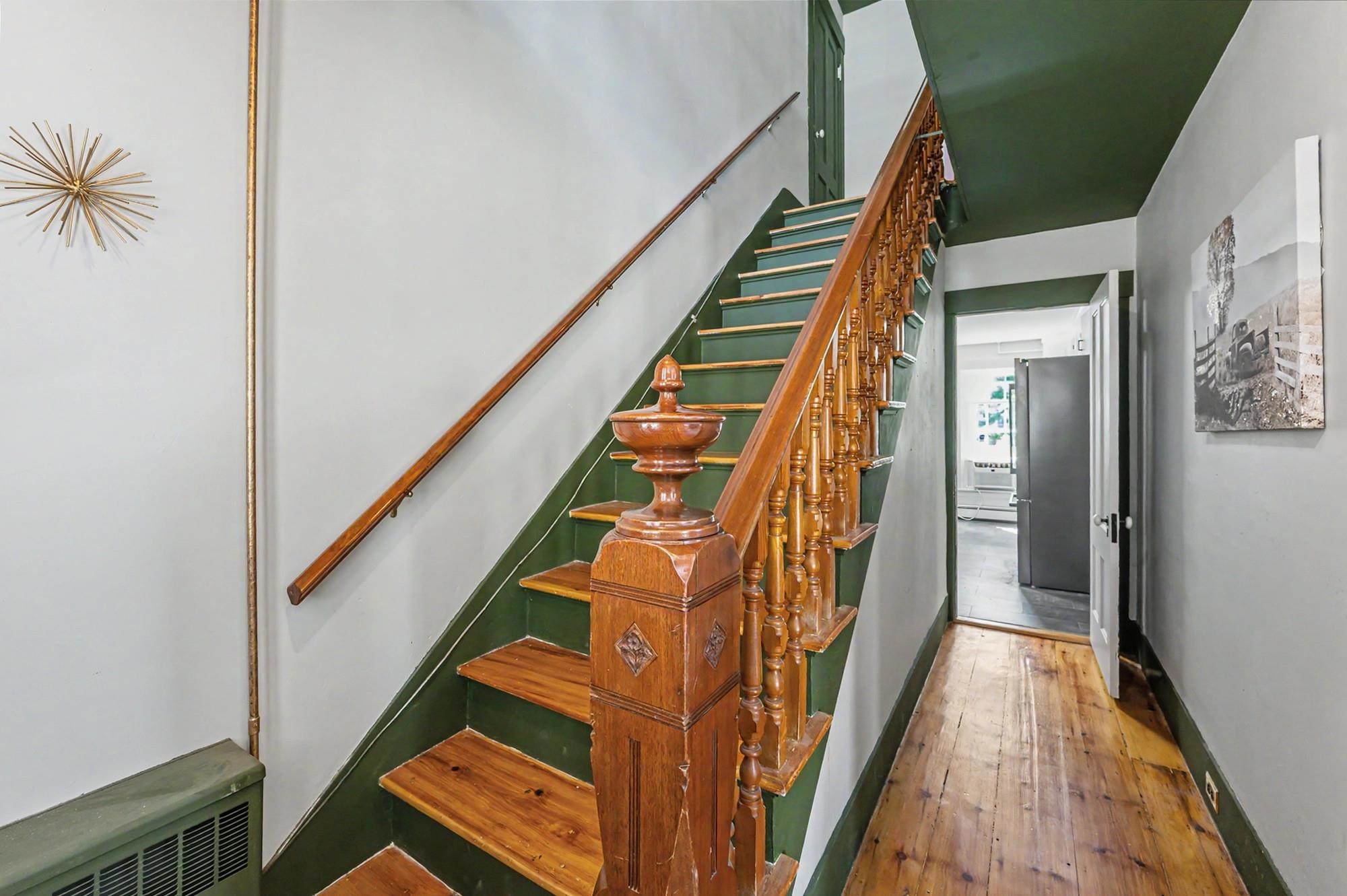 47 Oak Street
