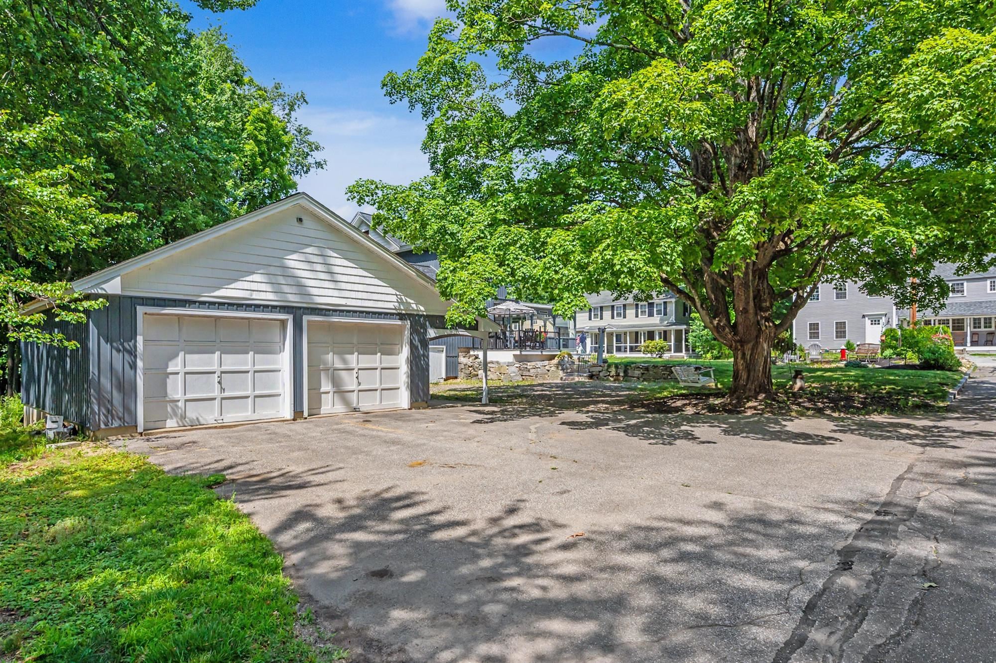47 Oak Street