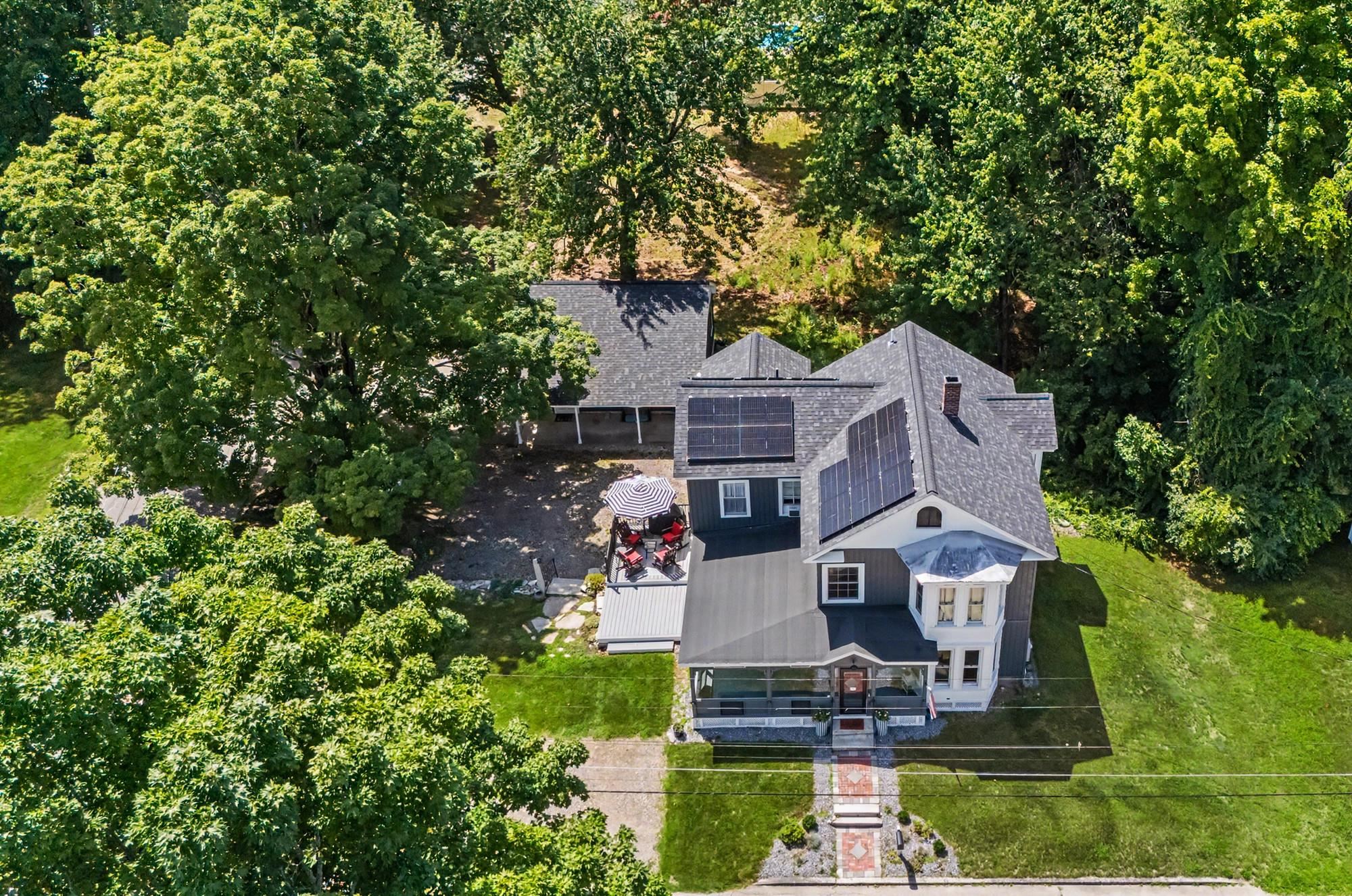 47 Oak Street