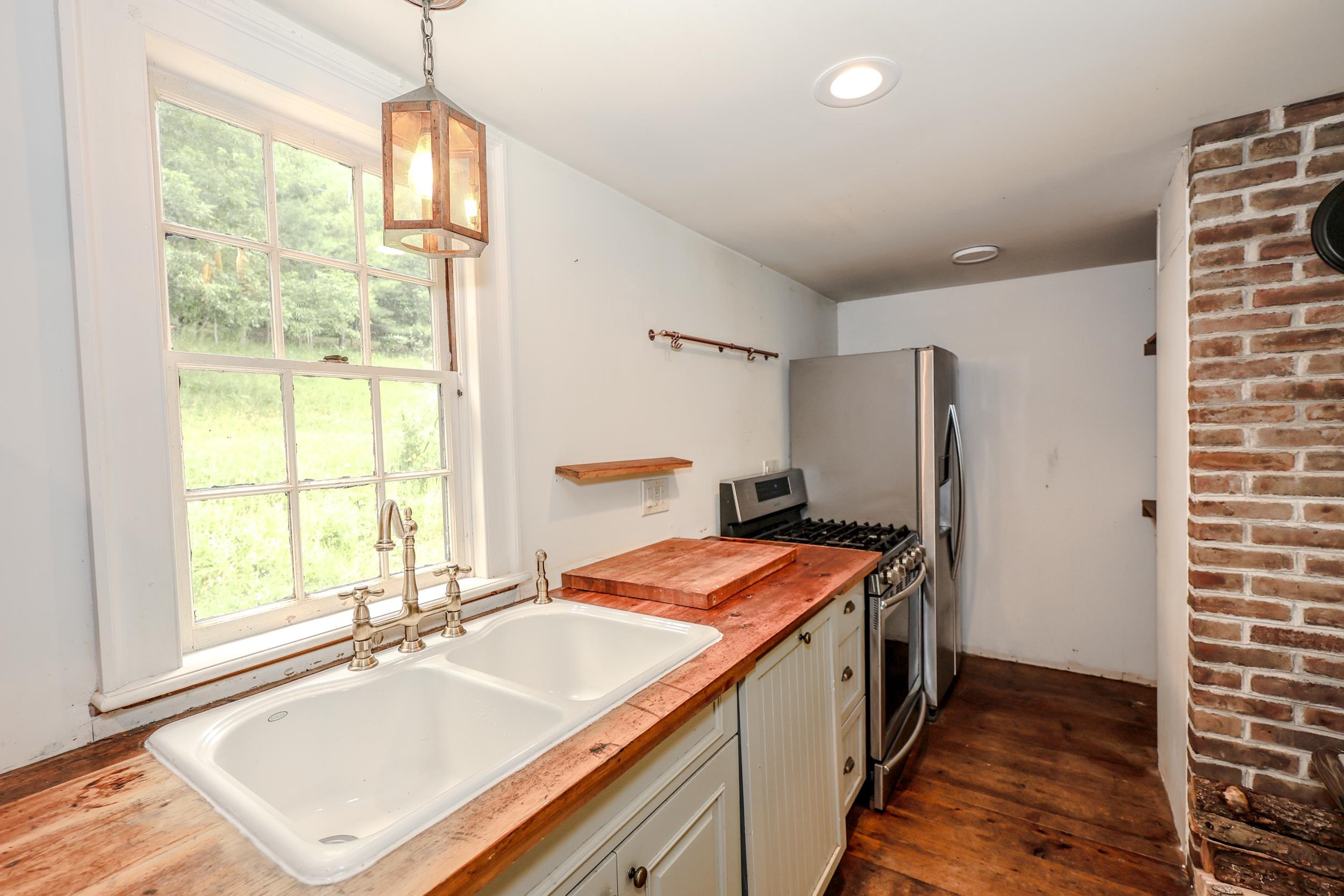 301 Tiffany Hill Road