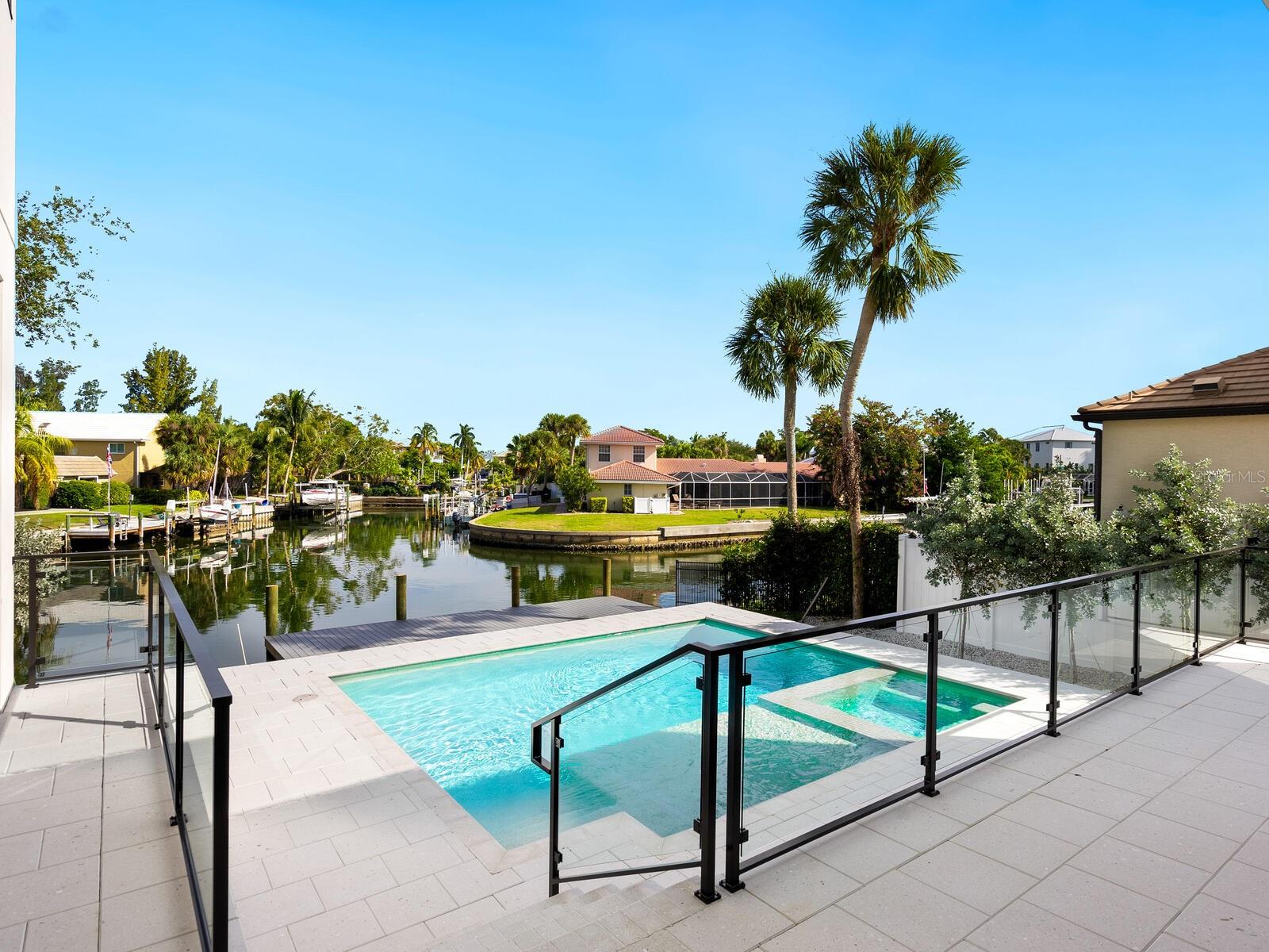 722 SIESTA KEY CIR