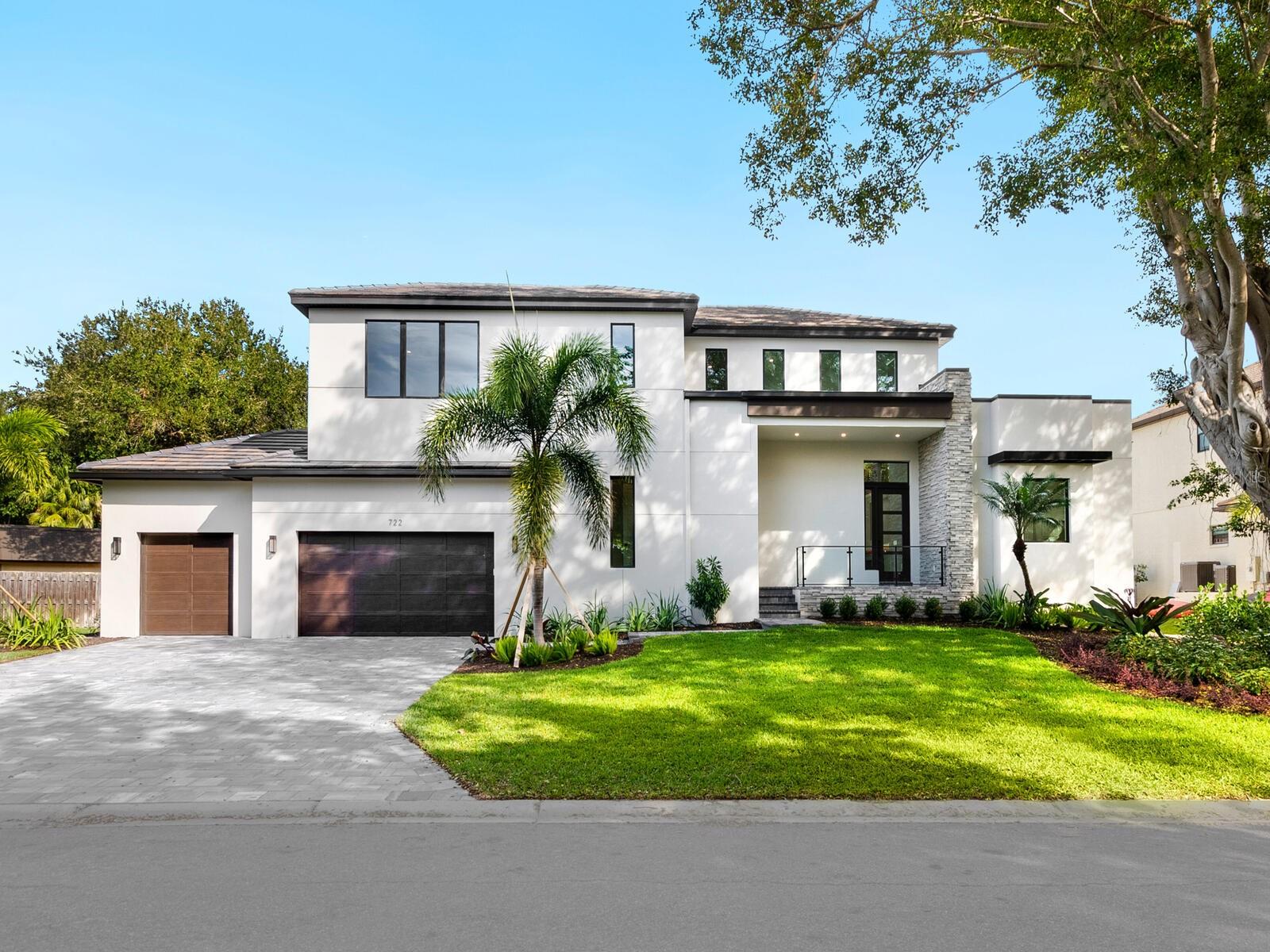 722 SIESTA KEY CIR