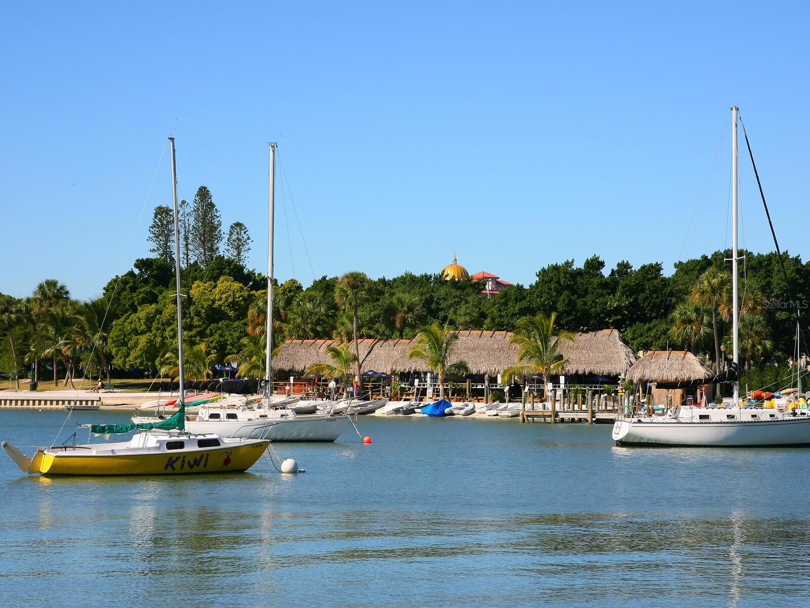 35 WATERGATE DR #1206