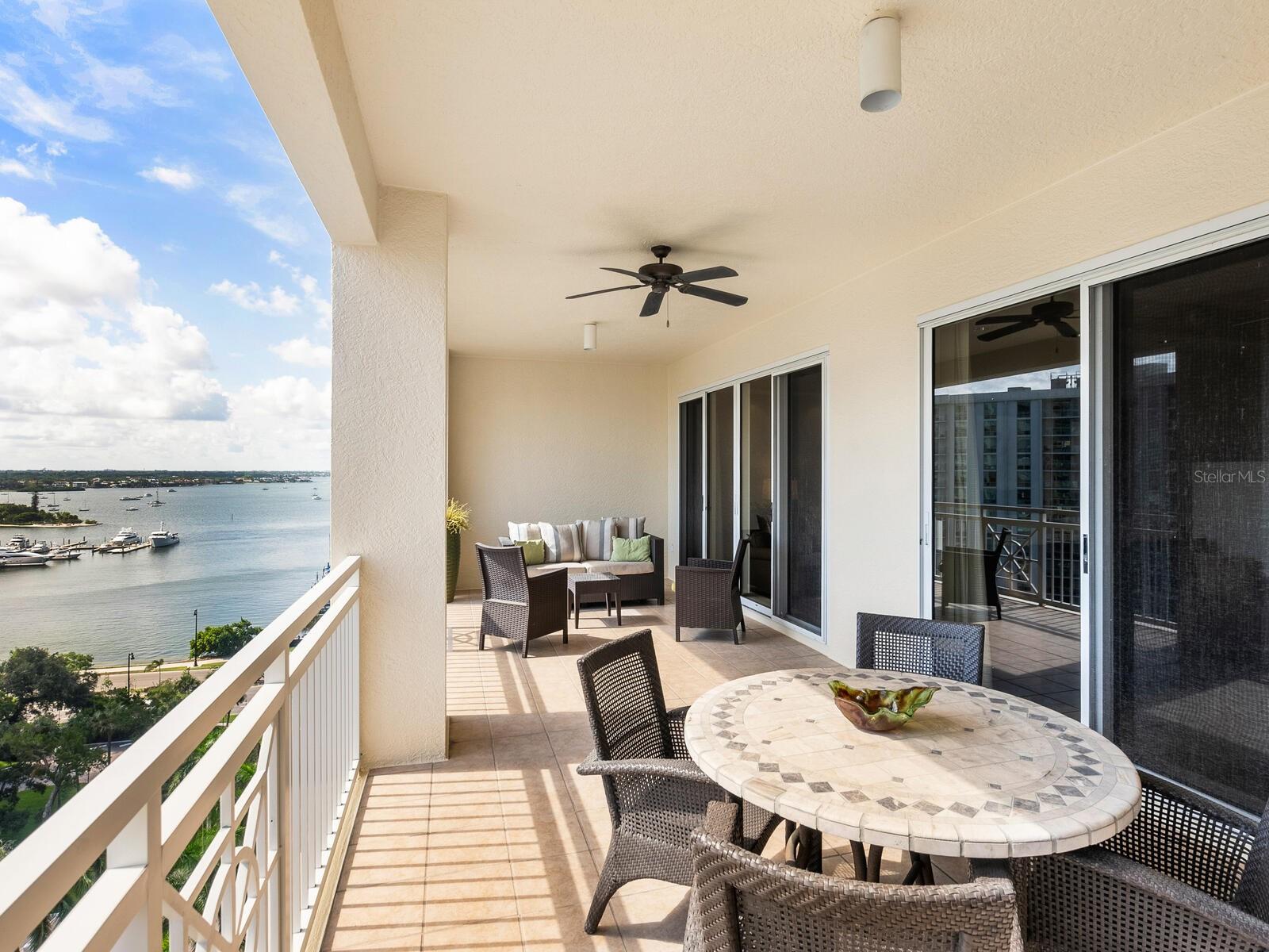 35 WATERGATE DR #1206