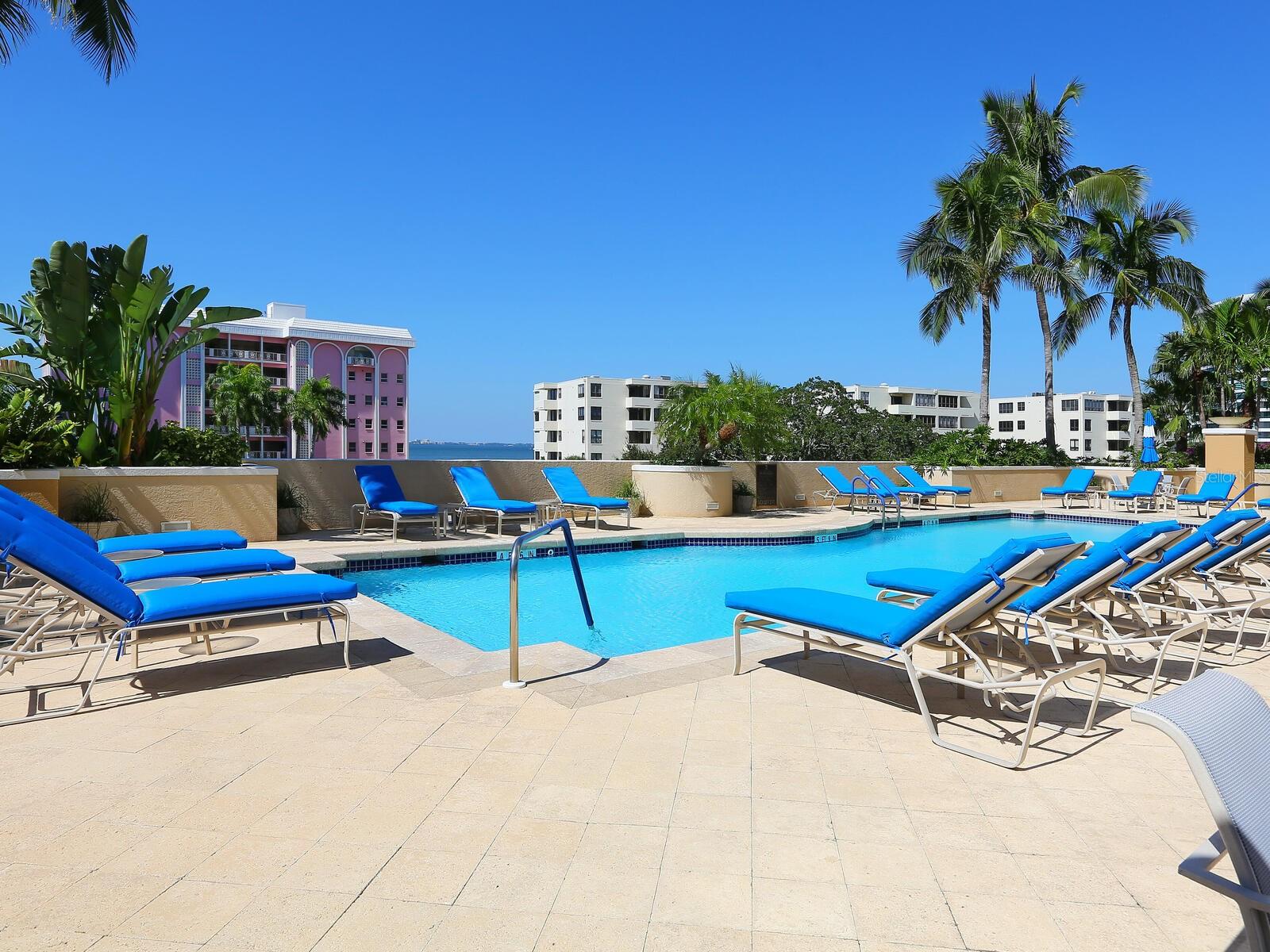 35 WATERGATE DR #1206