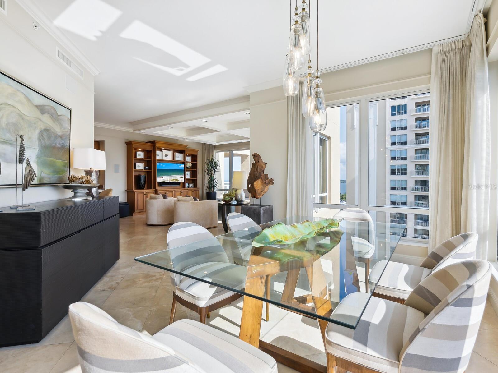 35 WATERGATE DR #1206