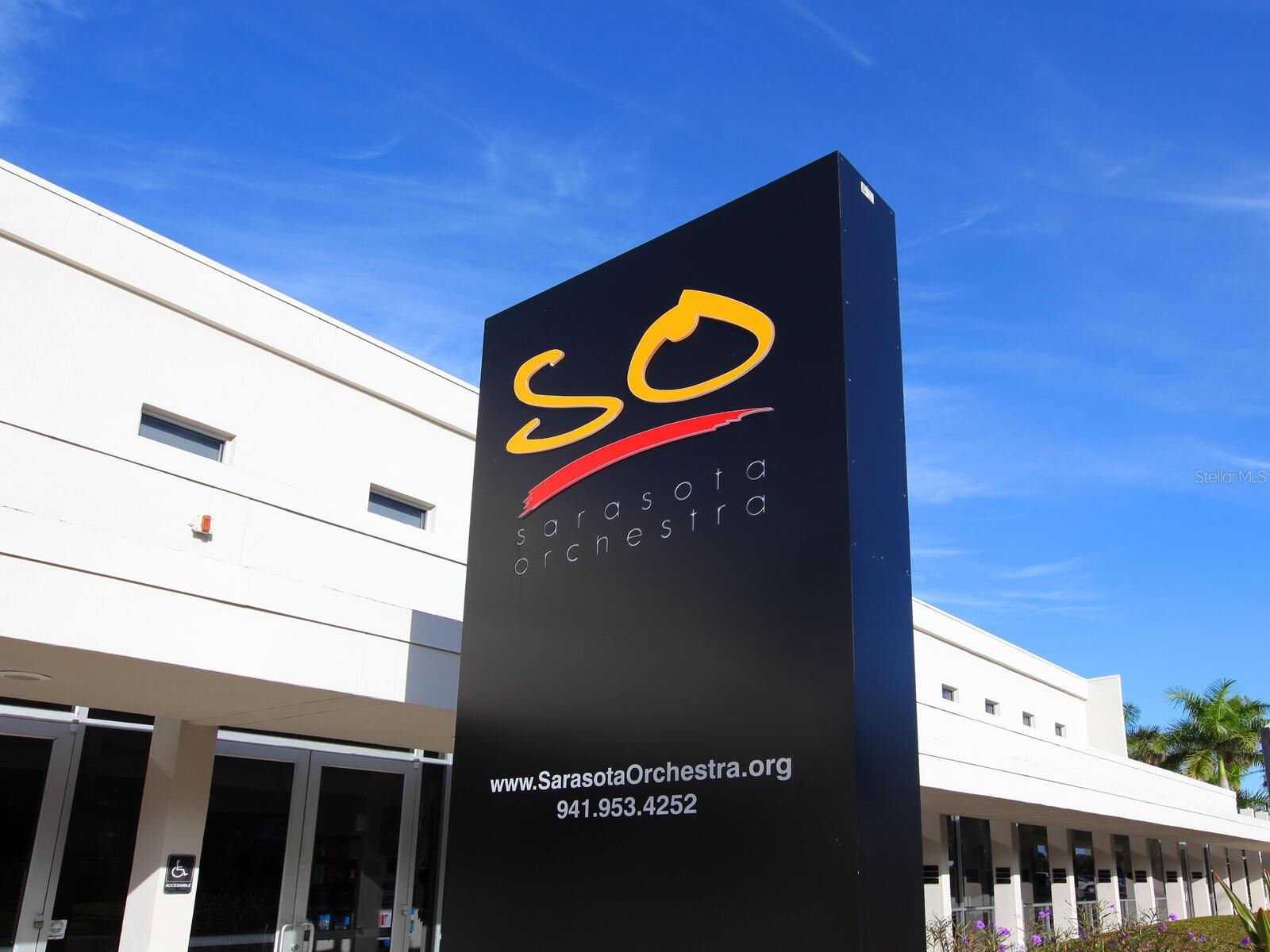 35 WATERGATE DR #1206