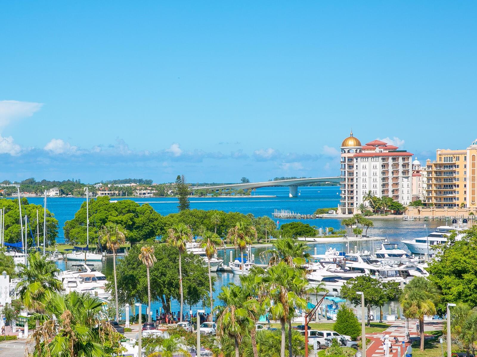 35 WATERGATE DR #1206