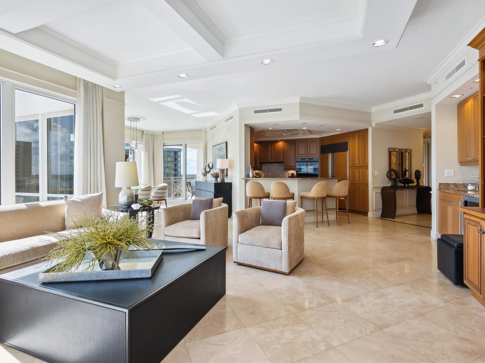 35 WATERGATE DR #1206