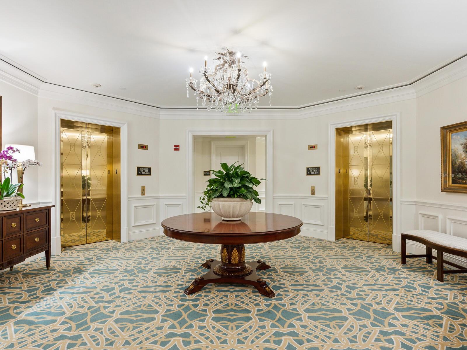 35 WATERGATE DR #1206