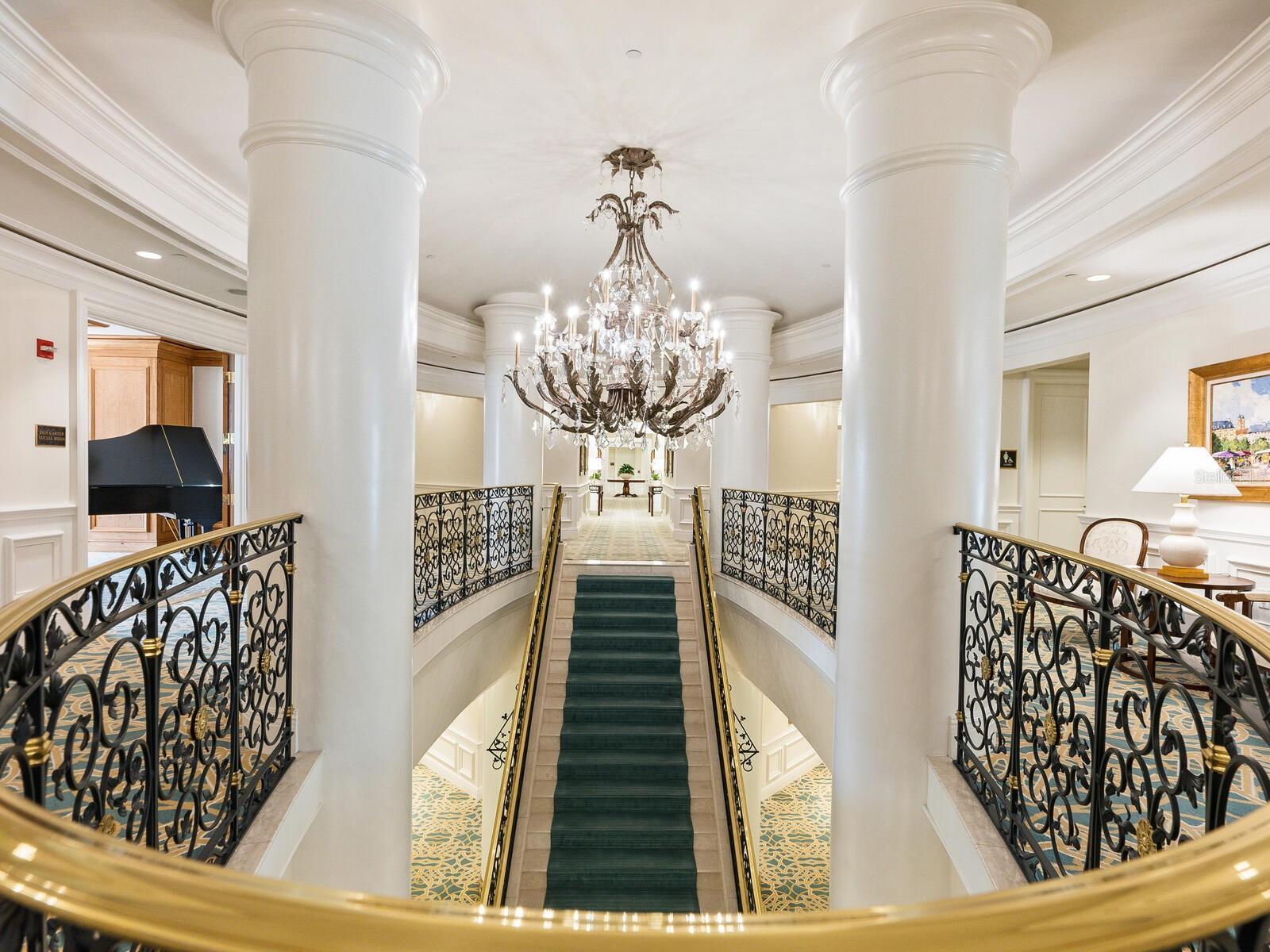 35 WATERGATE DR #1206