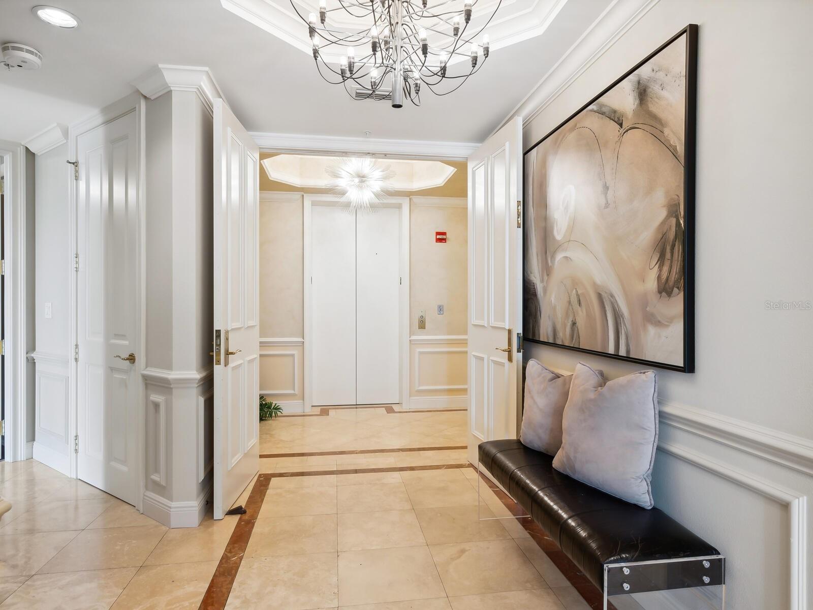 35 WATERGATE DR #1206