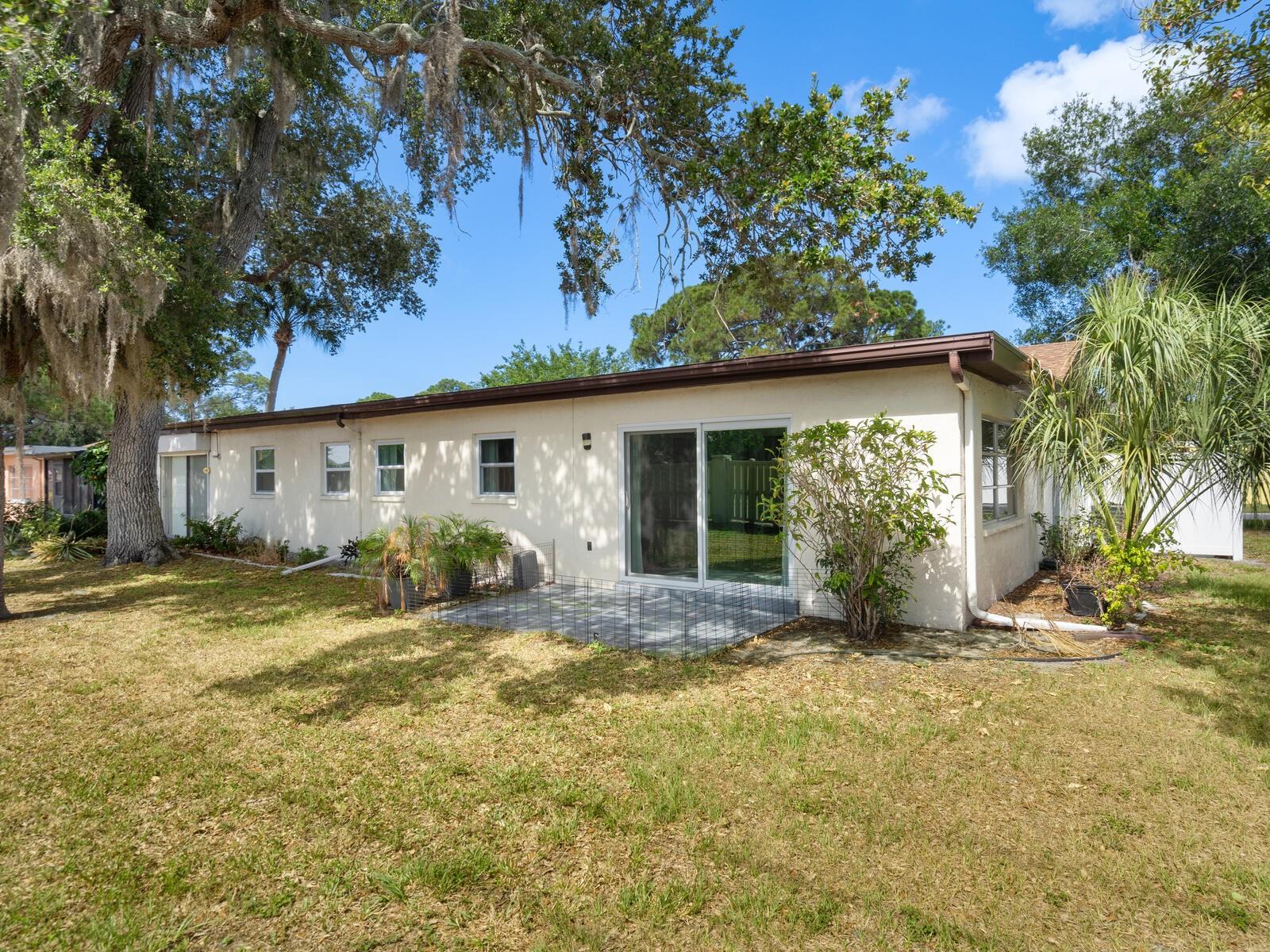 6225 GREEN VIEW DR #124