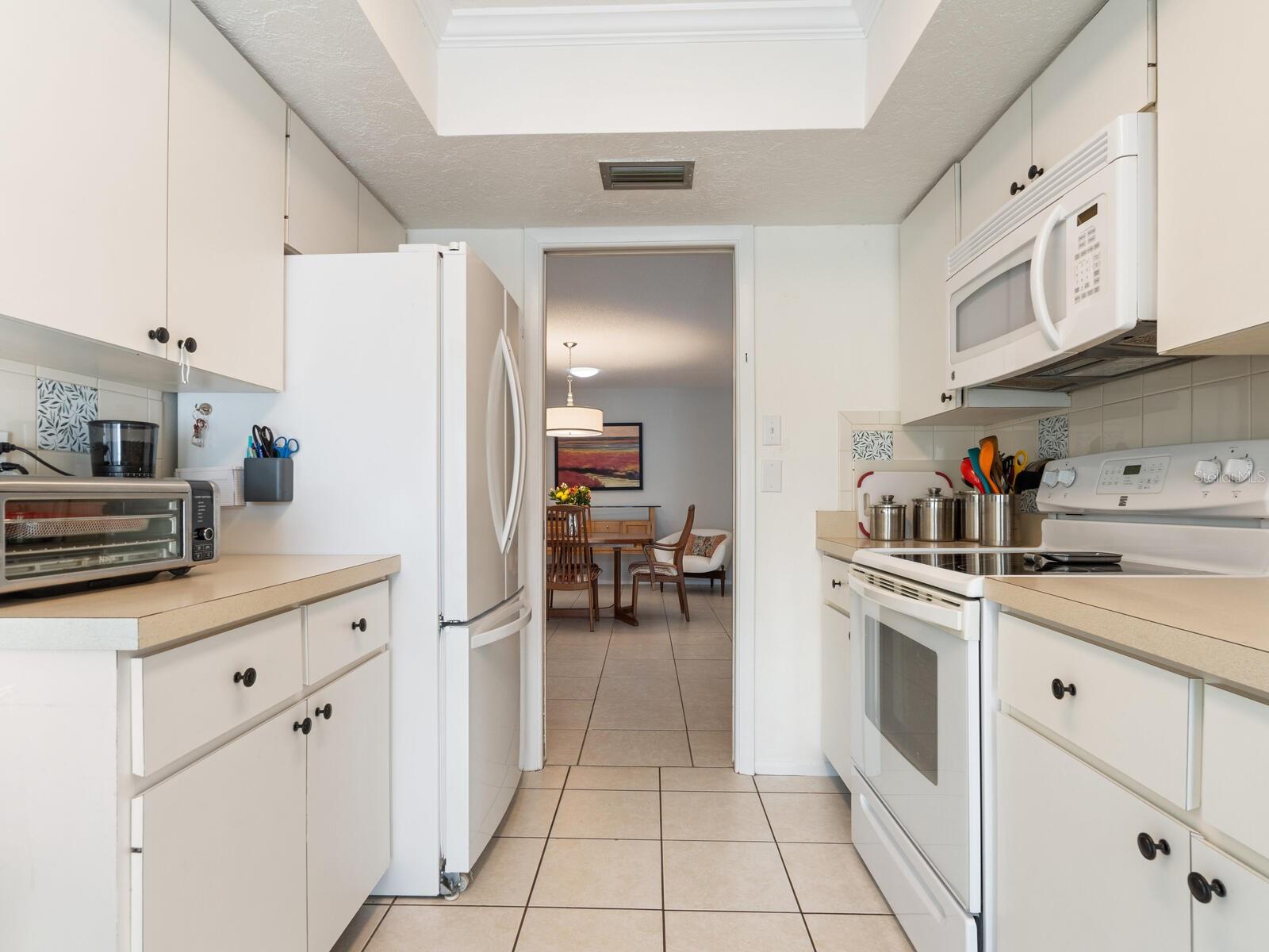 6225 GREEN VIEW DR #124