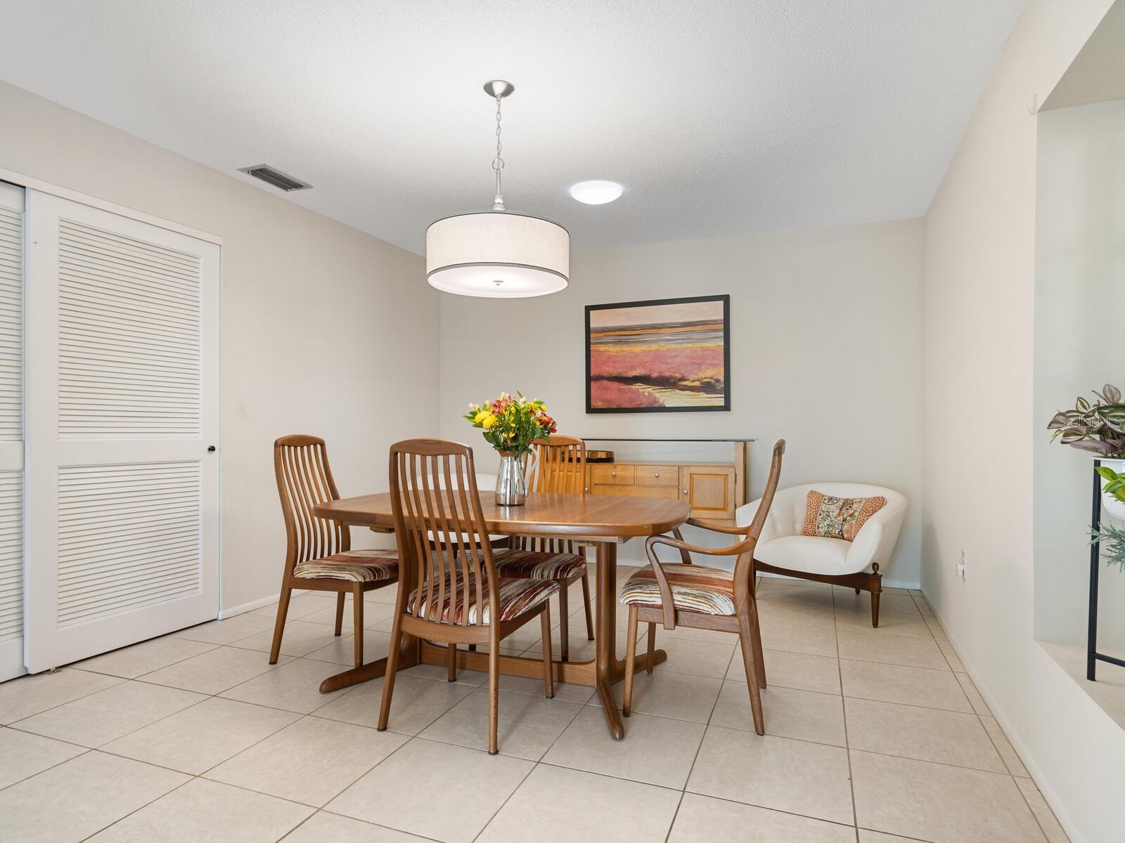 6225 GREEN VIEW DR #124