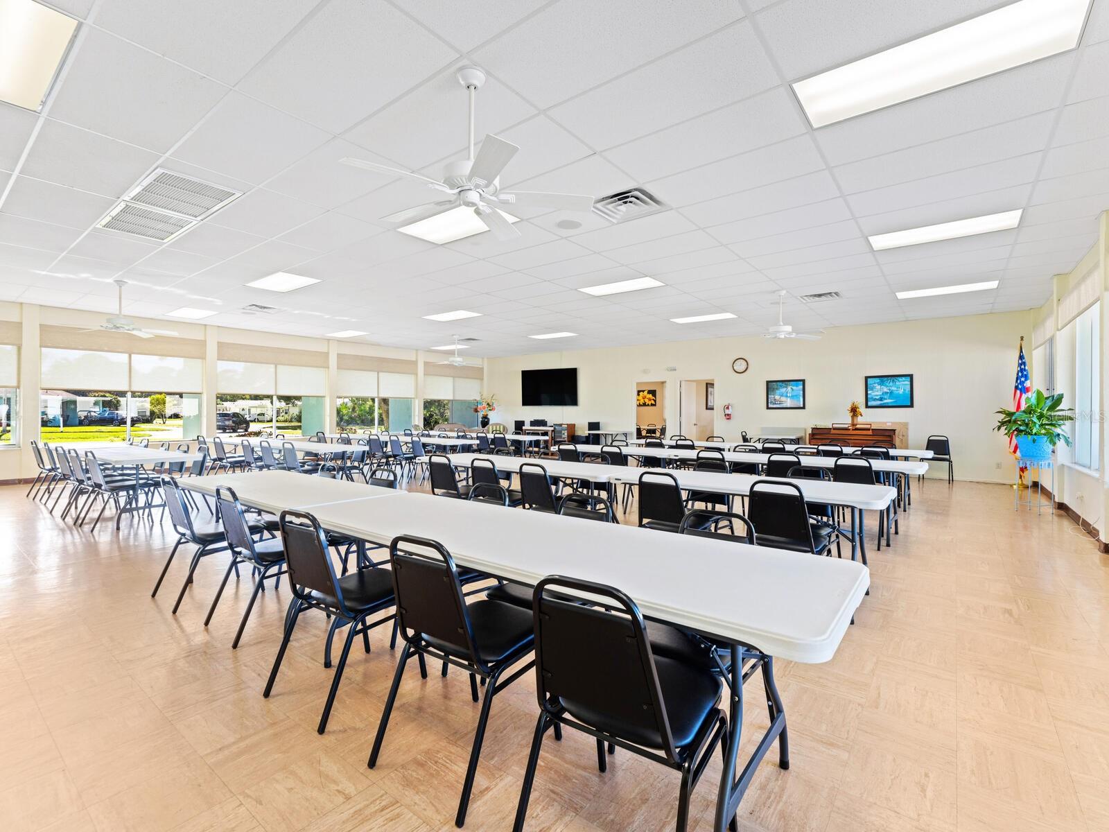 6225 GREEN VIEW DR #124