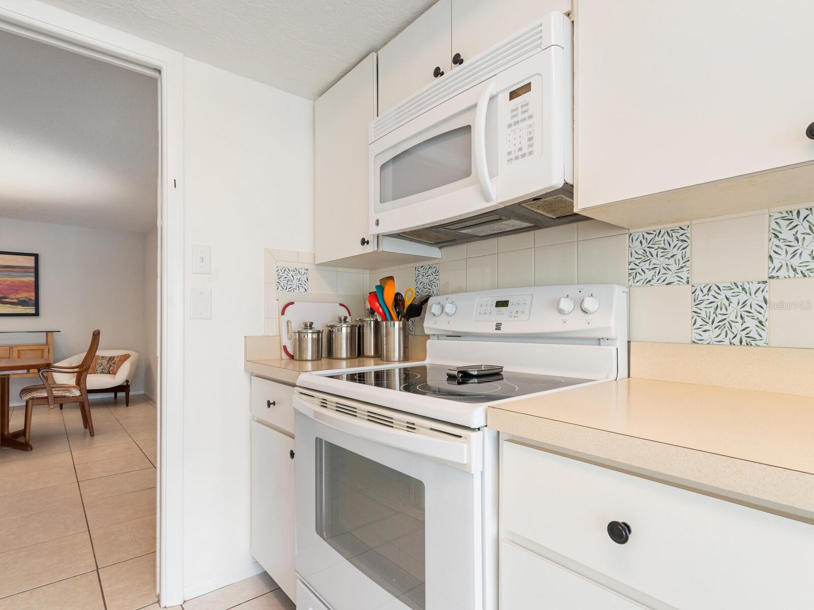 6225 GREEN VIEW DR #124