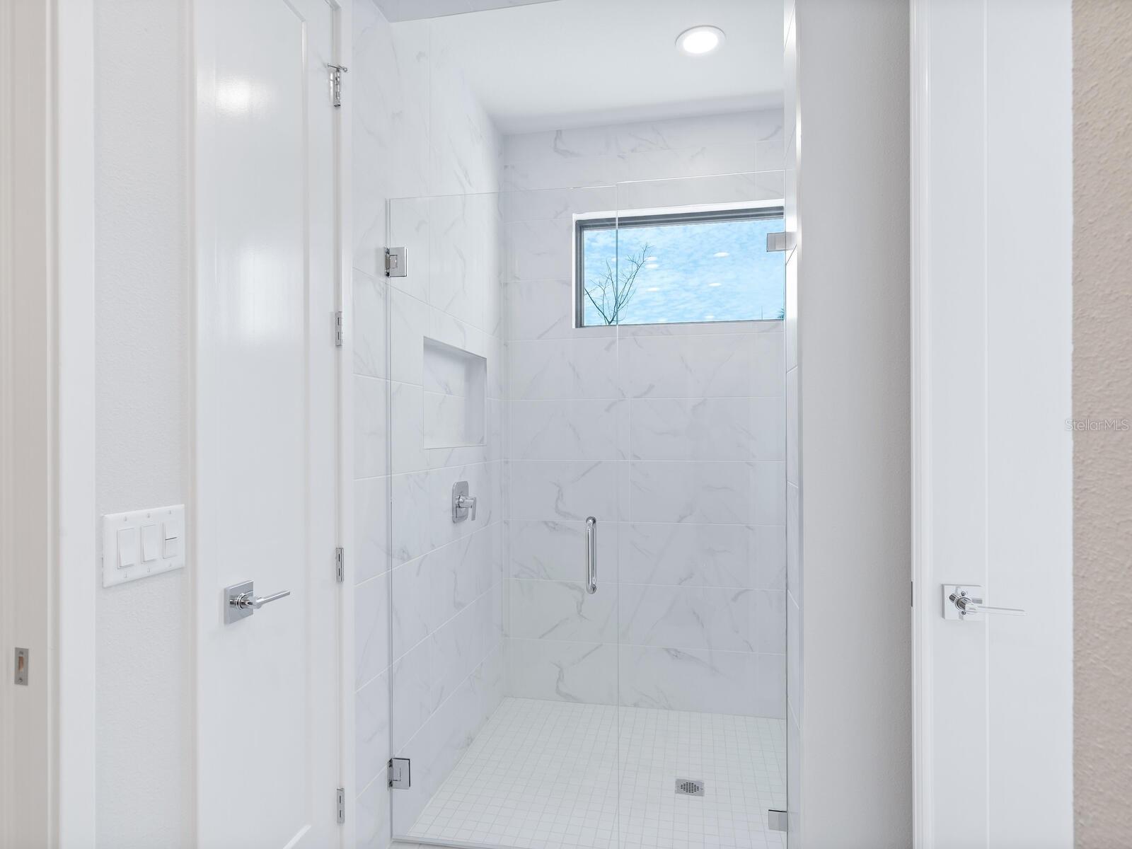 2208 BOUGAINVILLEA ST