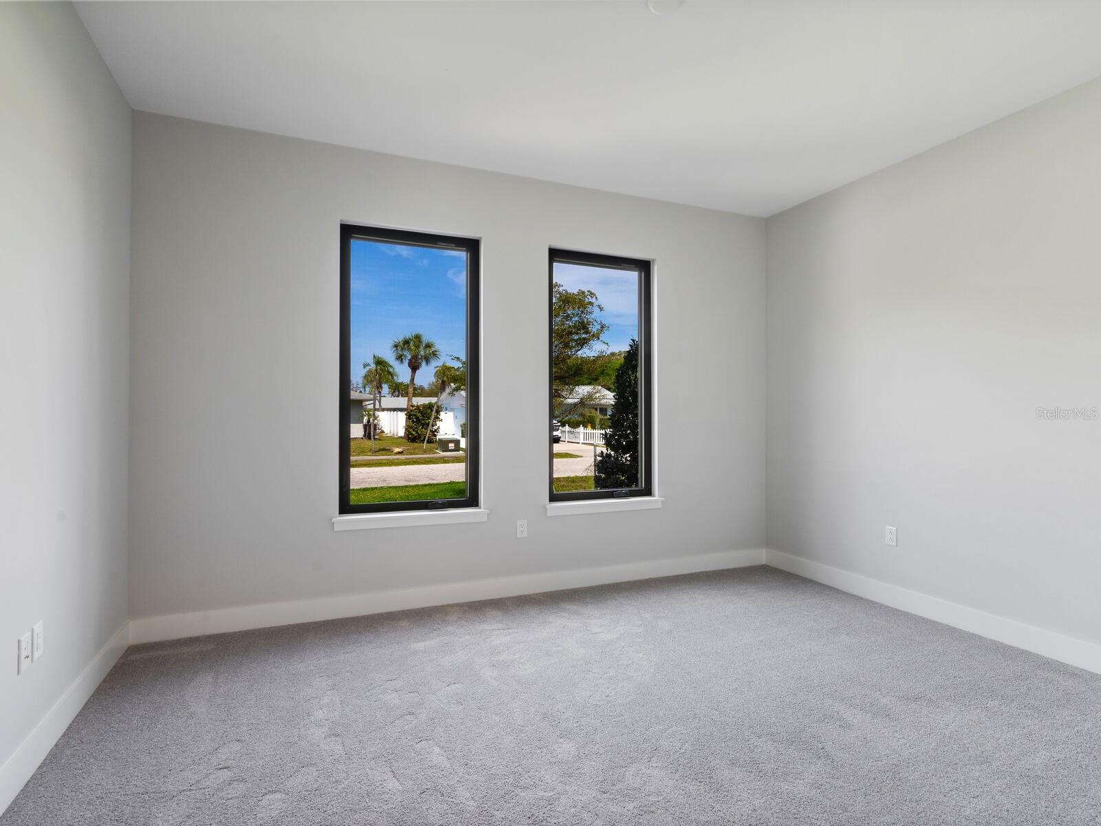 2208 BOUGAINVILLEA ST