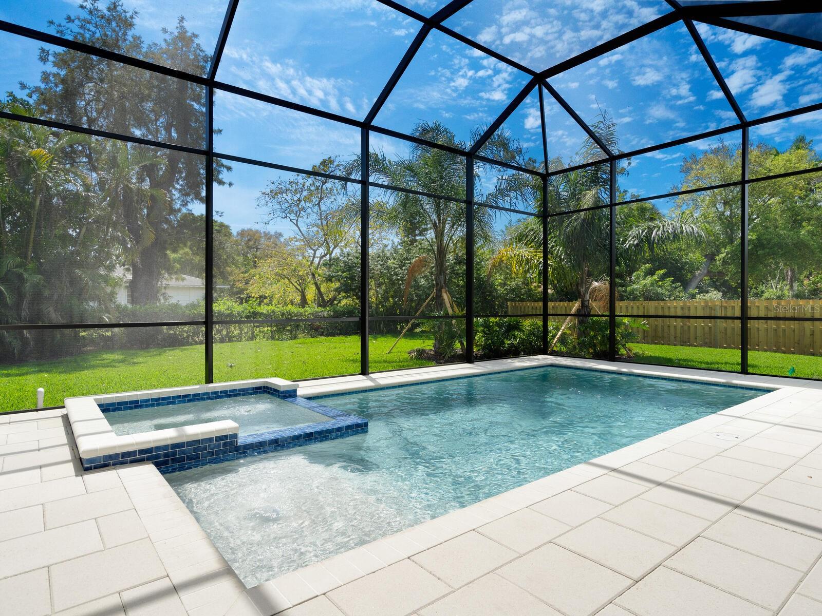 2208 BOUGAINVILLEA ST