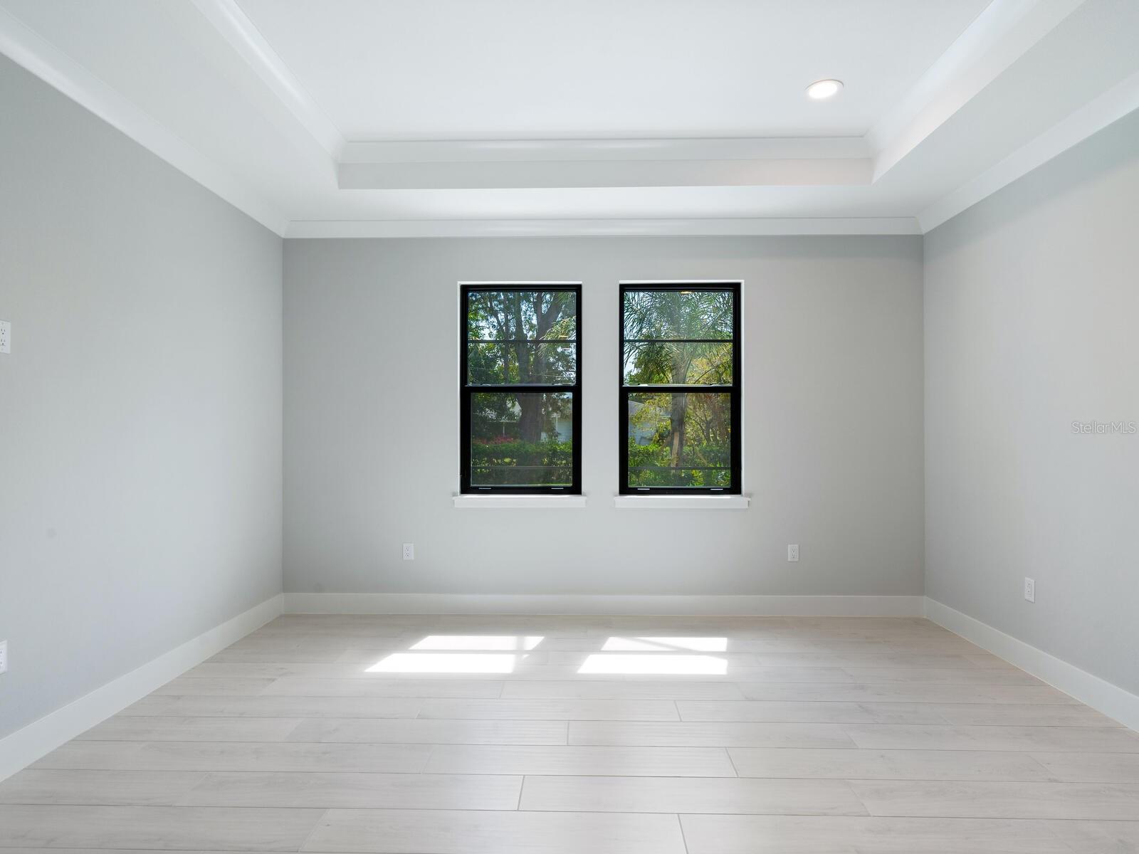 2208 BOUGAINVILLEA ST