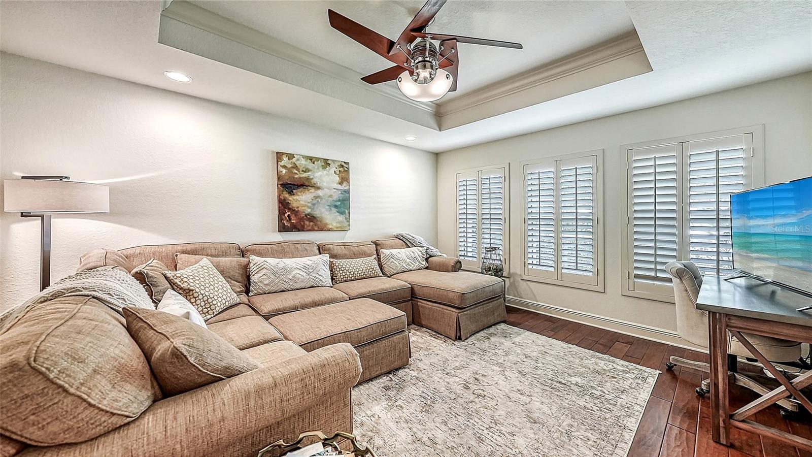 5104 FLICKER FIELD CIR