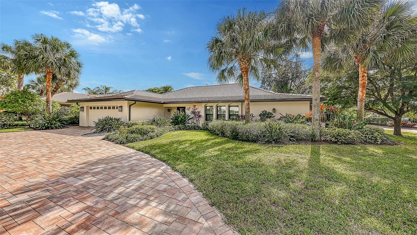 5104 FLICKER FIELD CIR