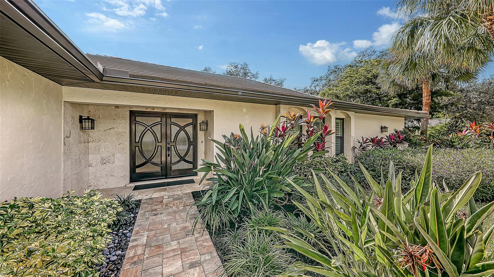 5104 FLICKER FIELD CIR