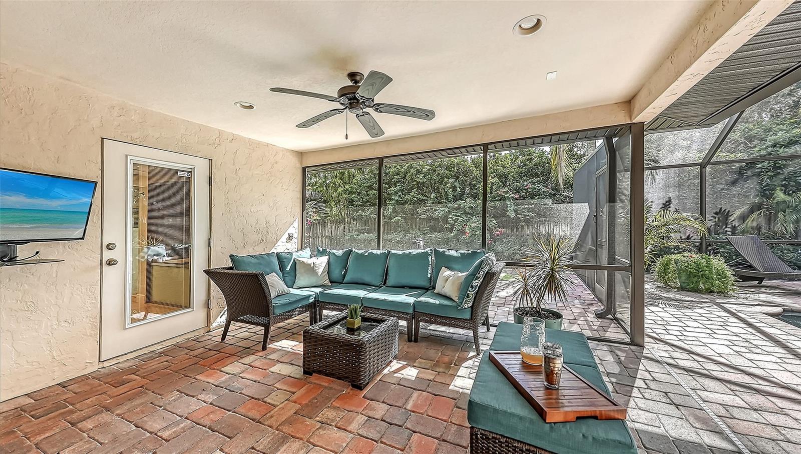 5104 FLICKER FIELD CIR