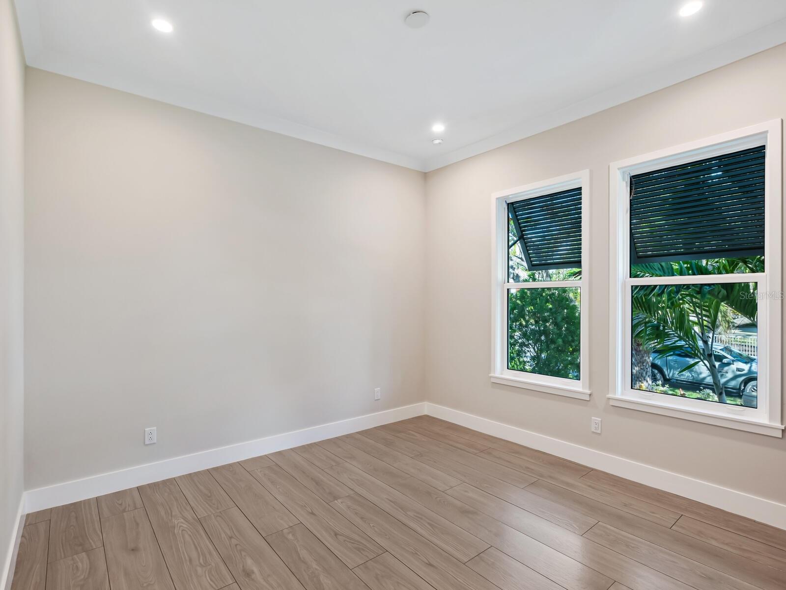 616 MANGROVE POINT RD