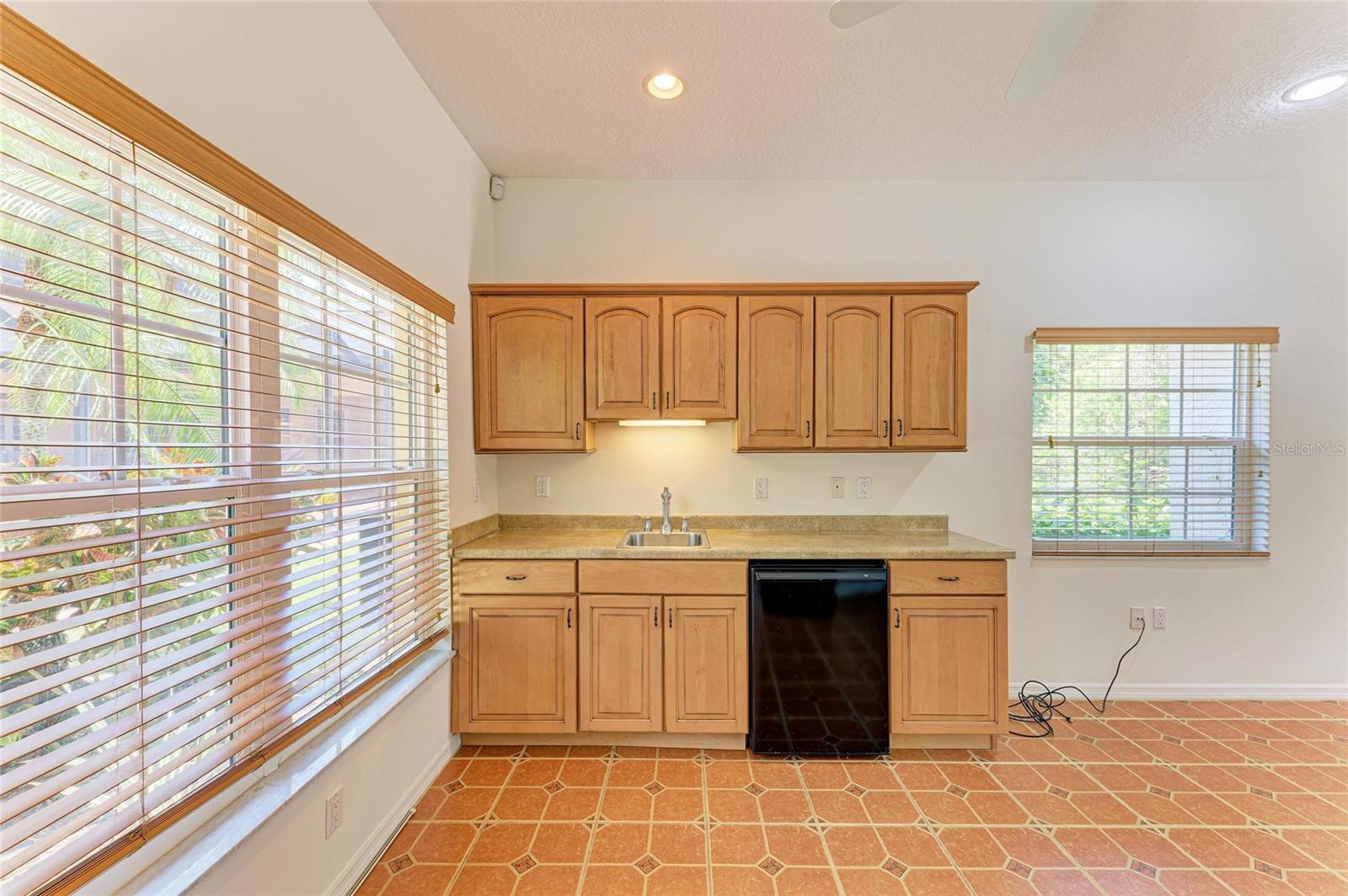 4647 STONE RIDGE TRL