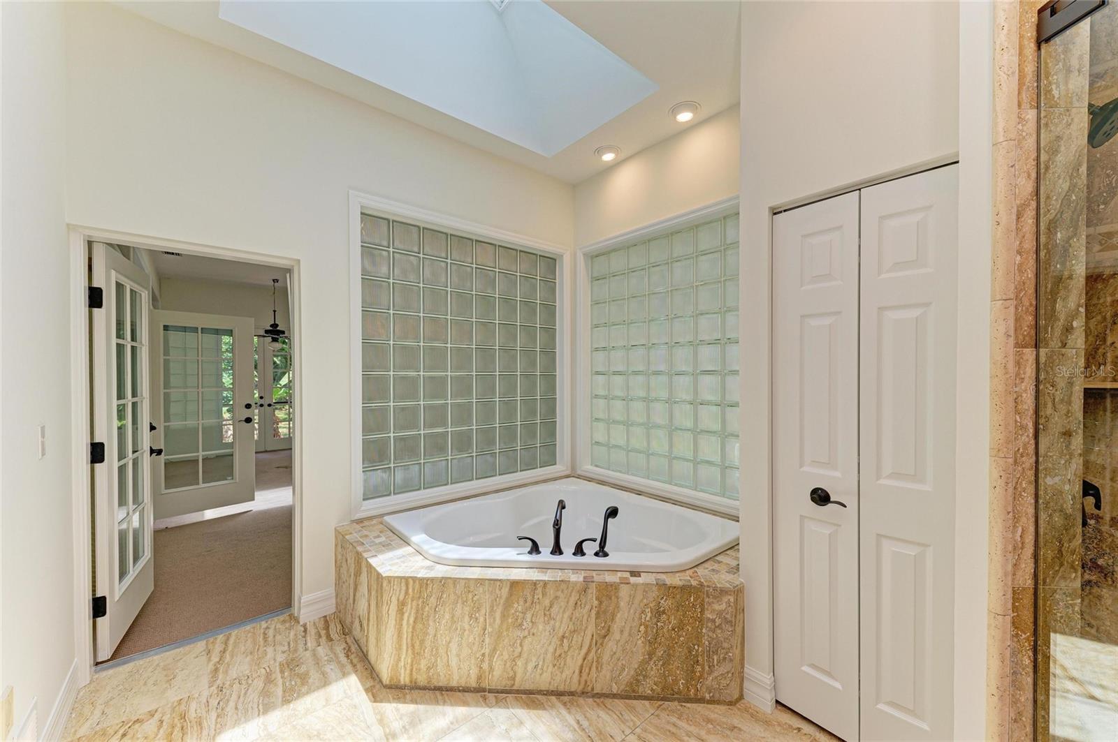 4647 STONE RIDGE TRL