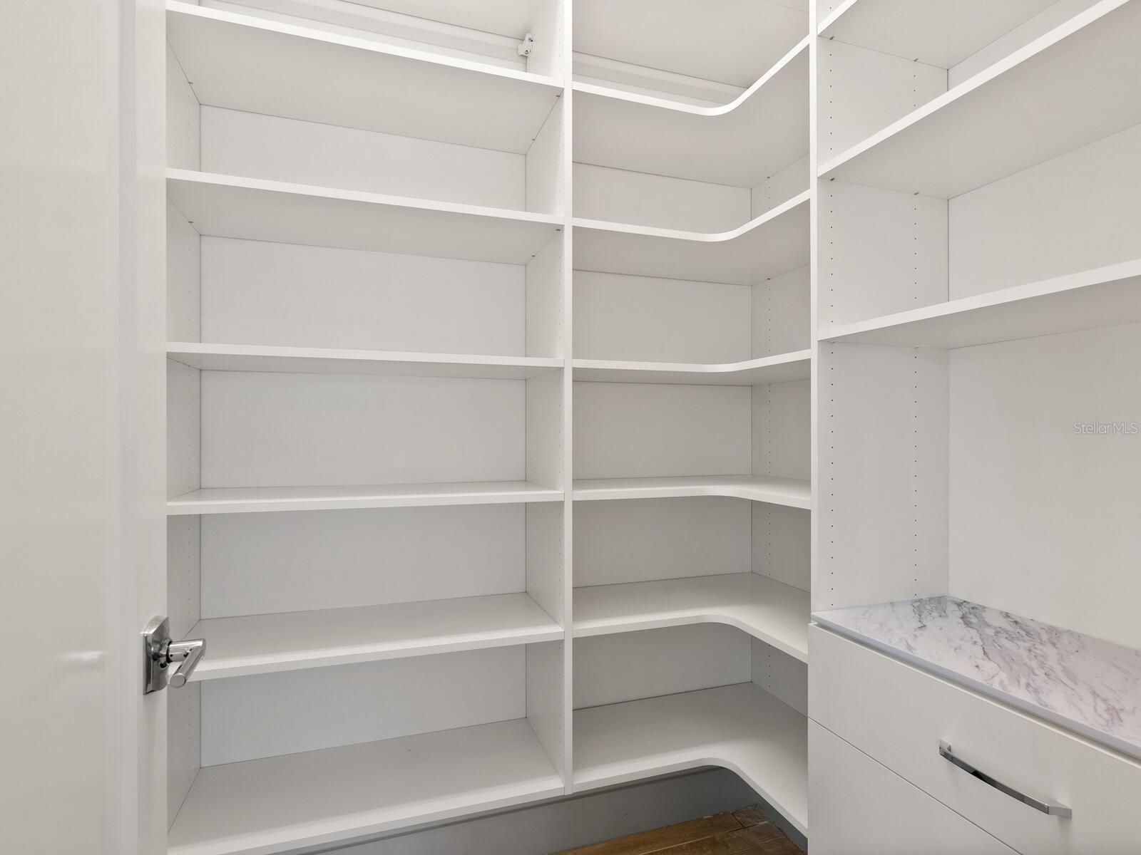 482 E ROYAL FLAMINGO DR