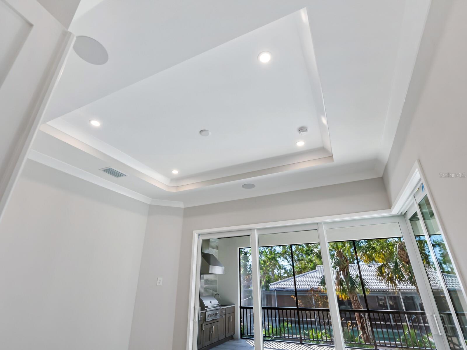 482 E ROYAL FLAMINGO DR