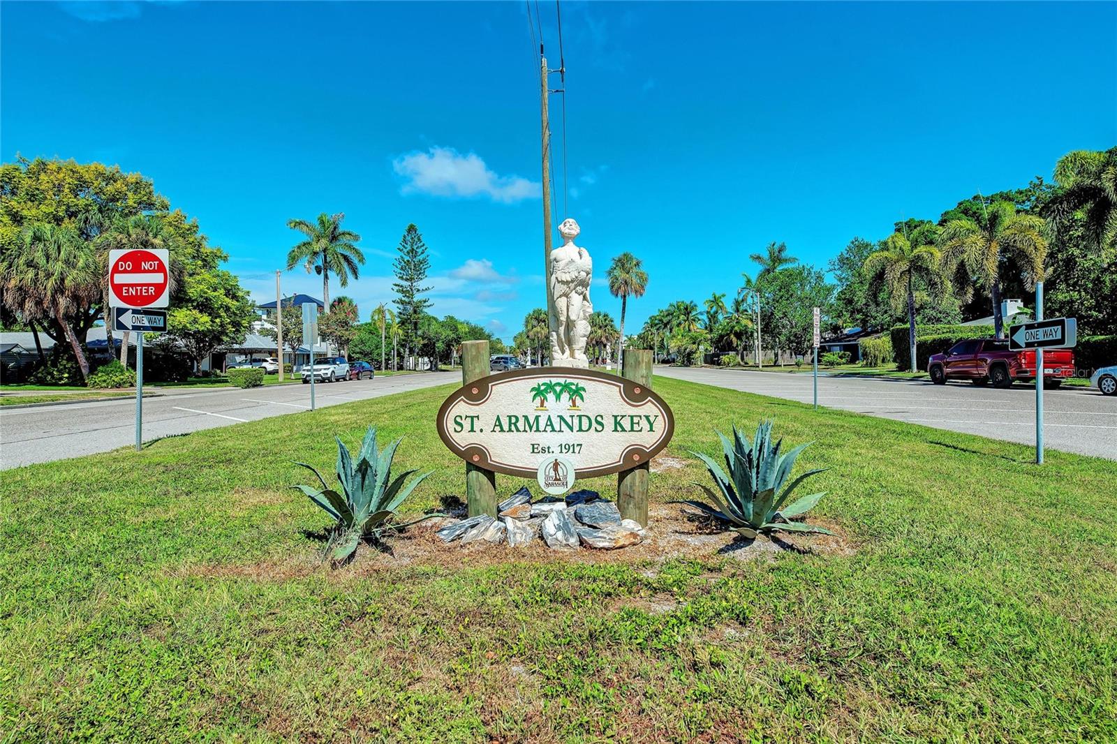 332 BOB WHITE WAY