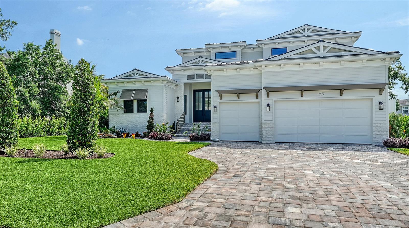 1519 HARBOR DR