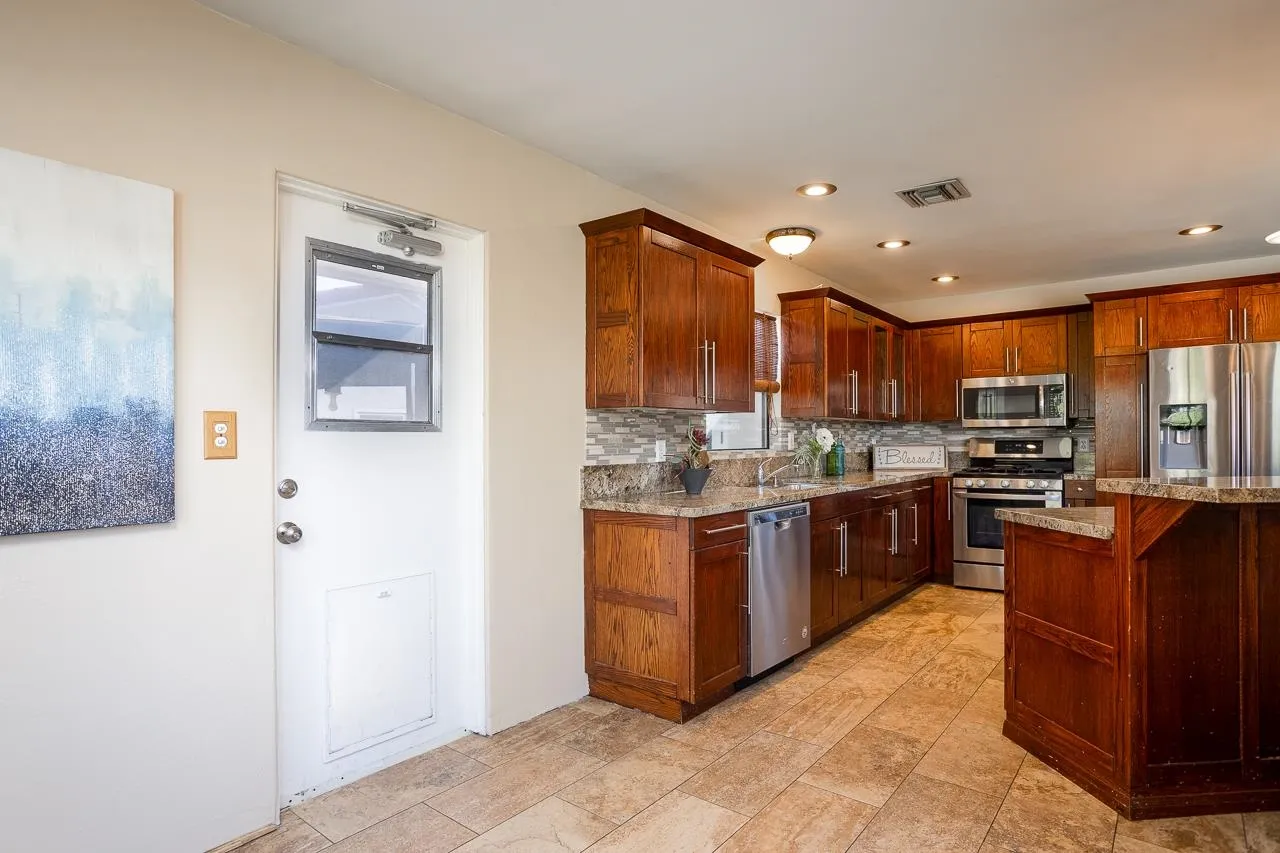 3957 Casita Way