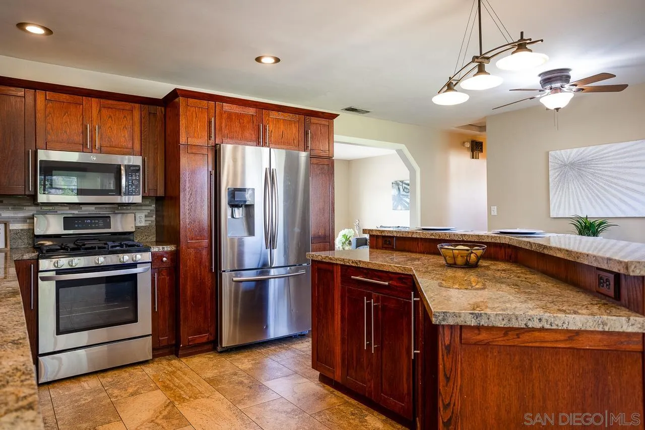 3957 Casita Way