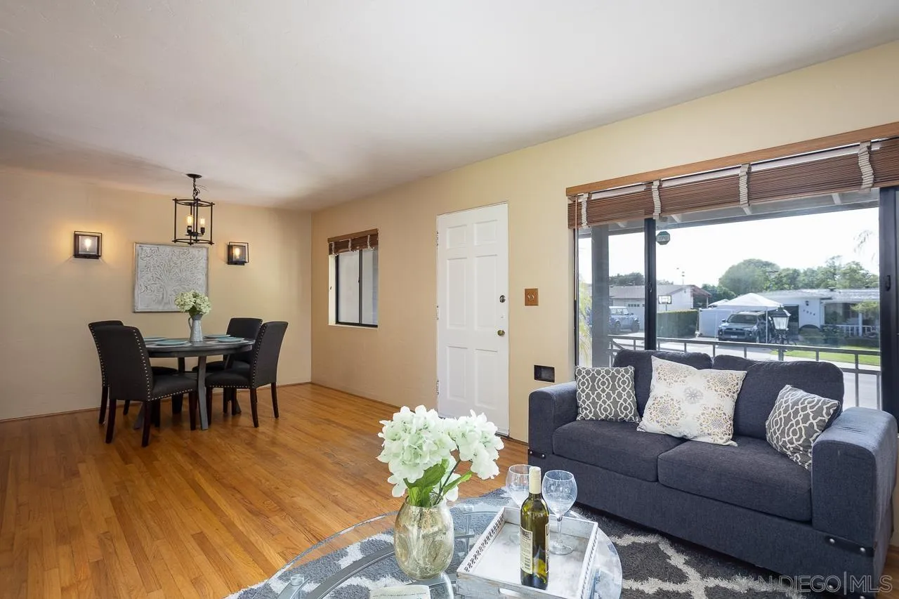 3957 Casita Way