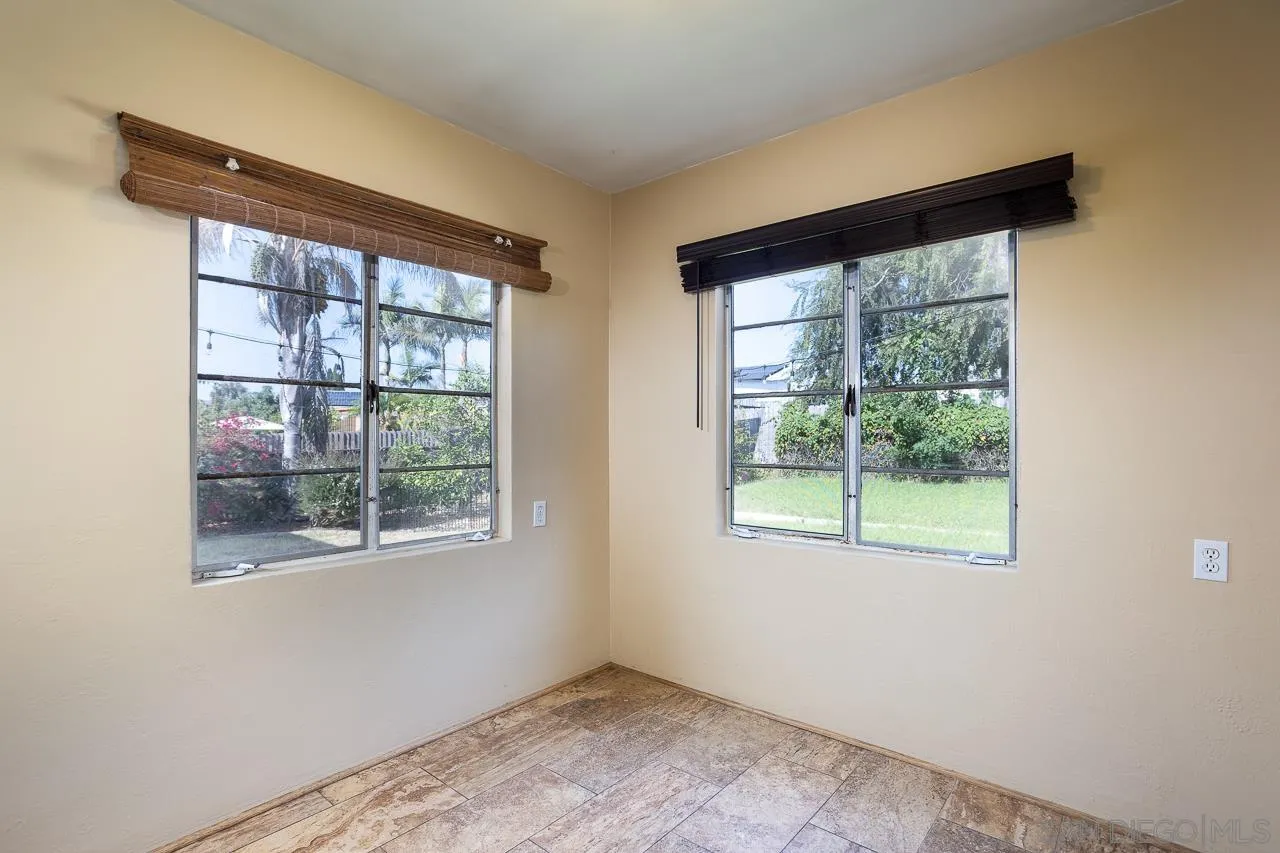 3957 Casita Way