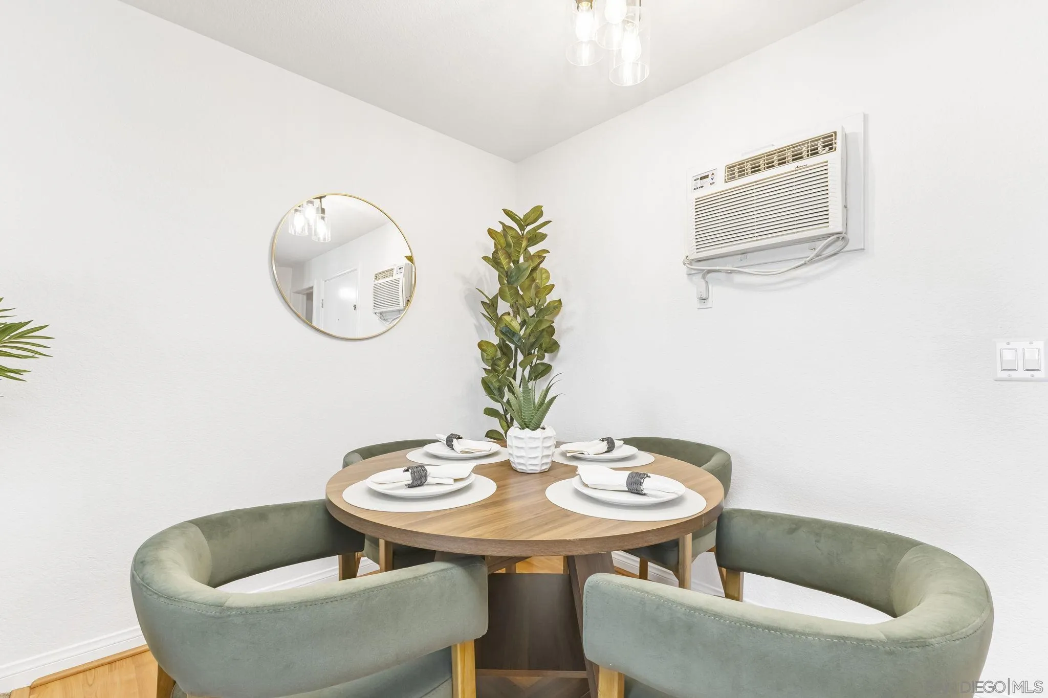 5252 Orange Avenue Unit 313