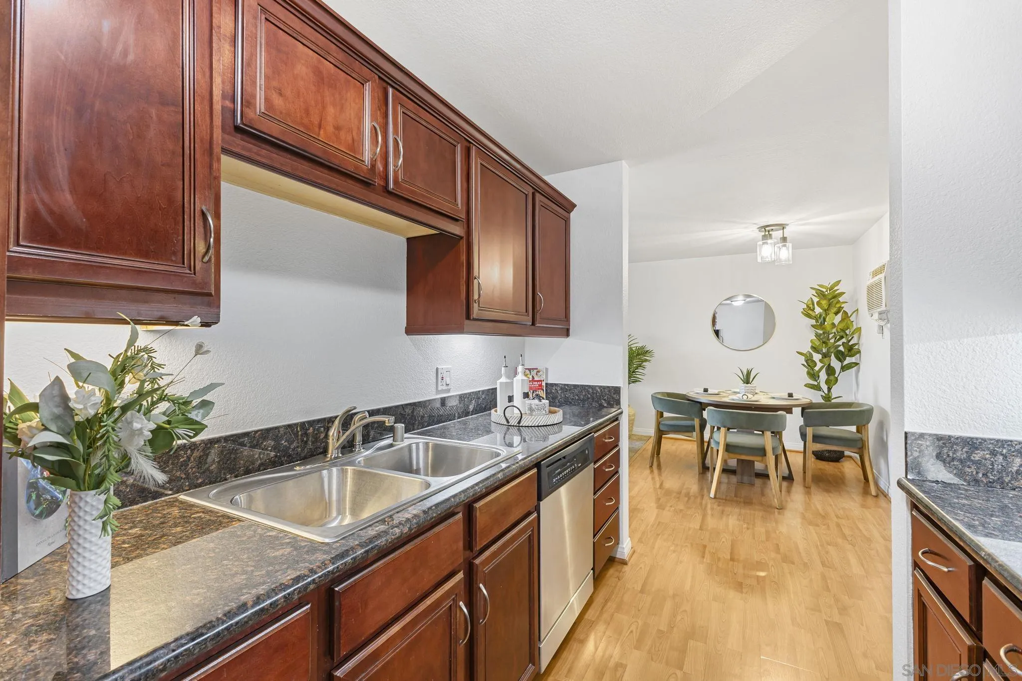 5252 Orange Avenue Unit 313