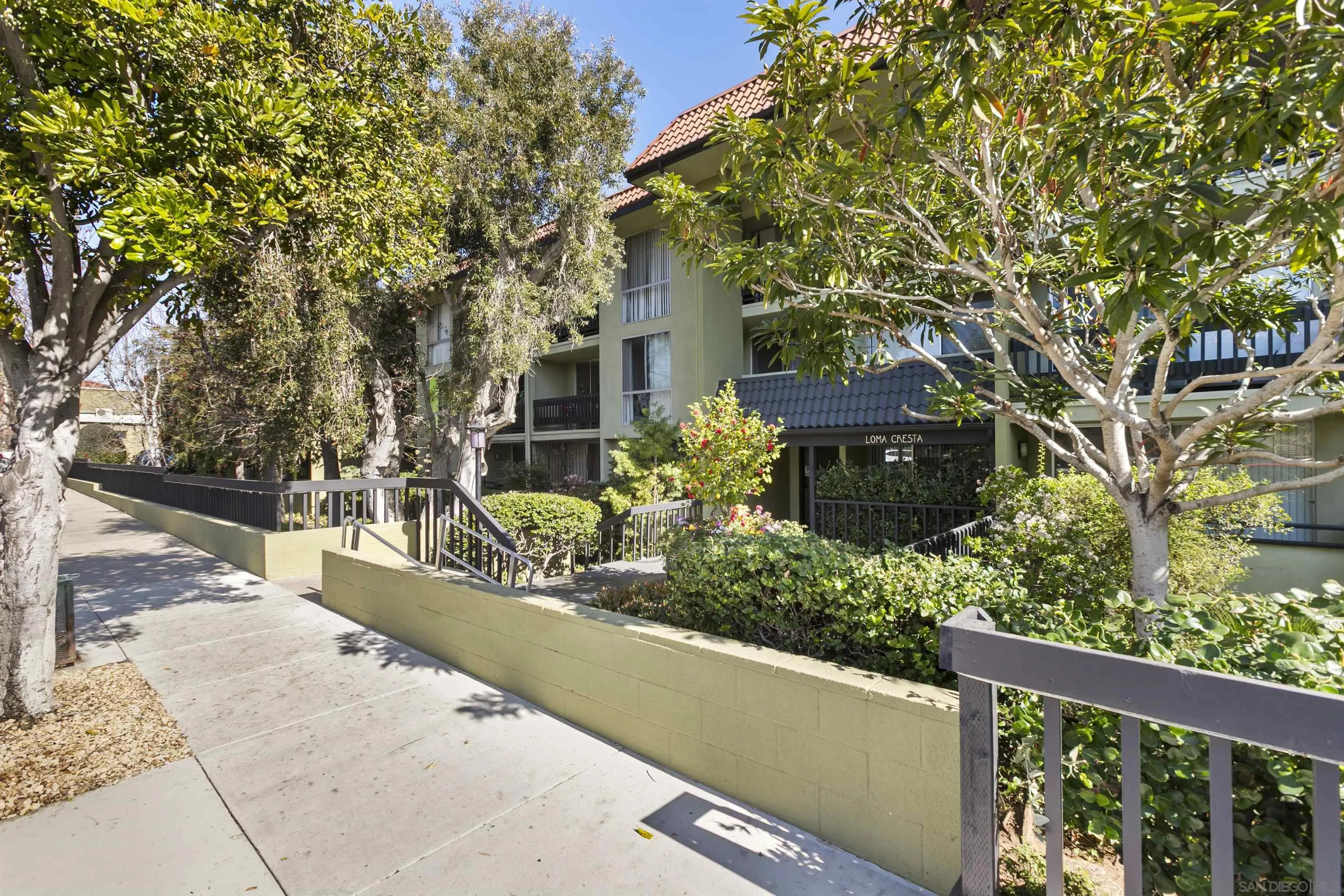 3825 Centre Street Unit 19