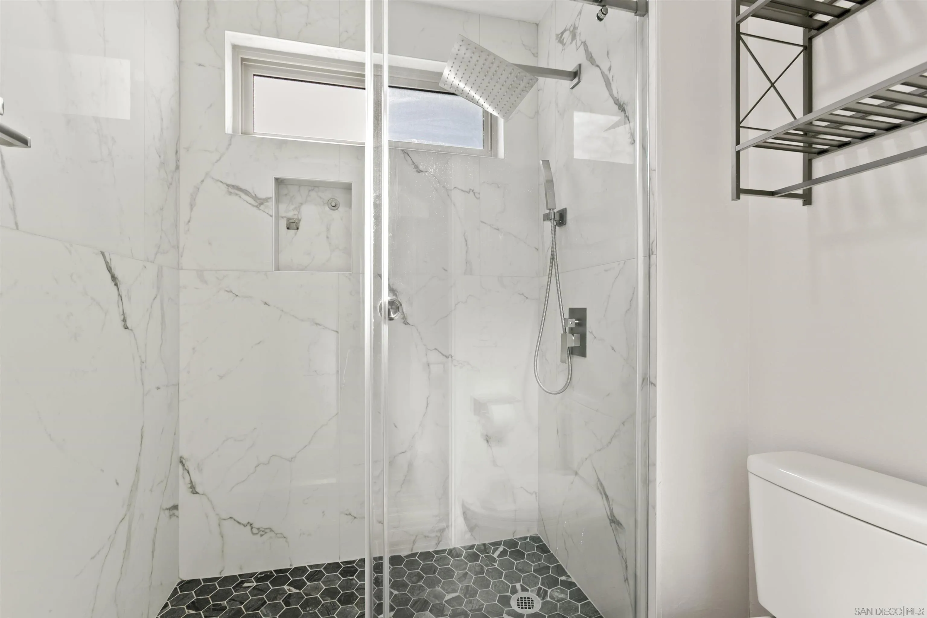 3825 Centre Street Unit 19