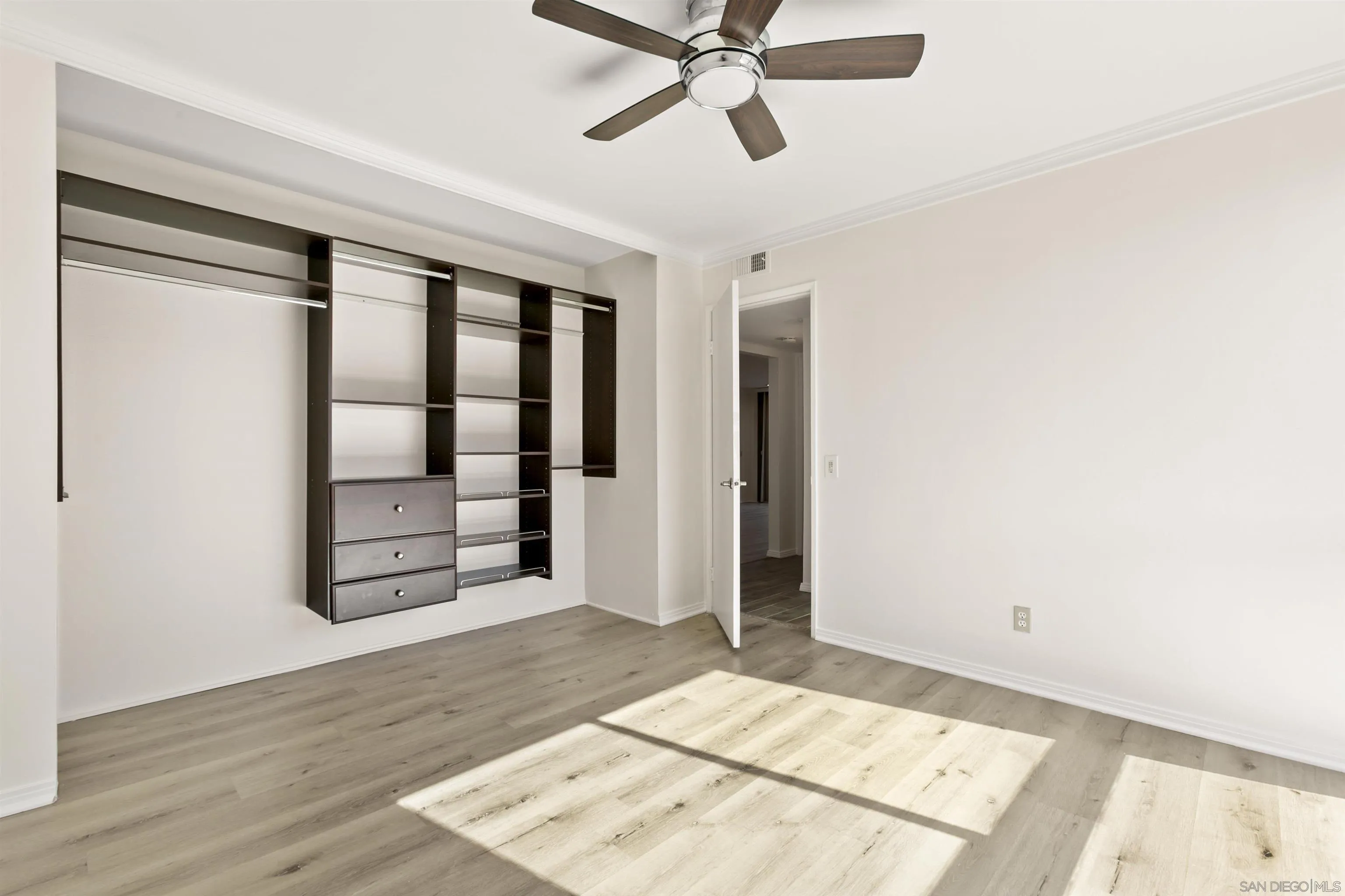 3825 Centre Street Unit 19