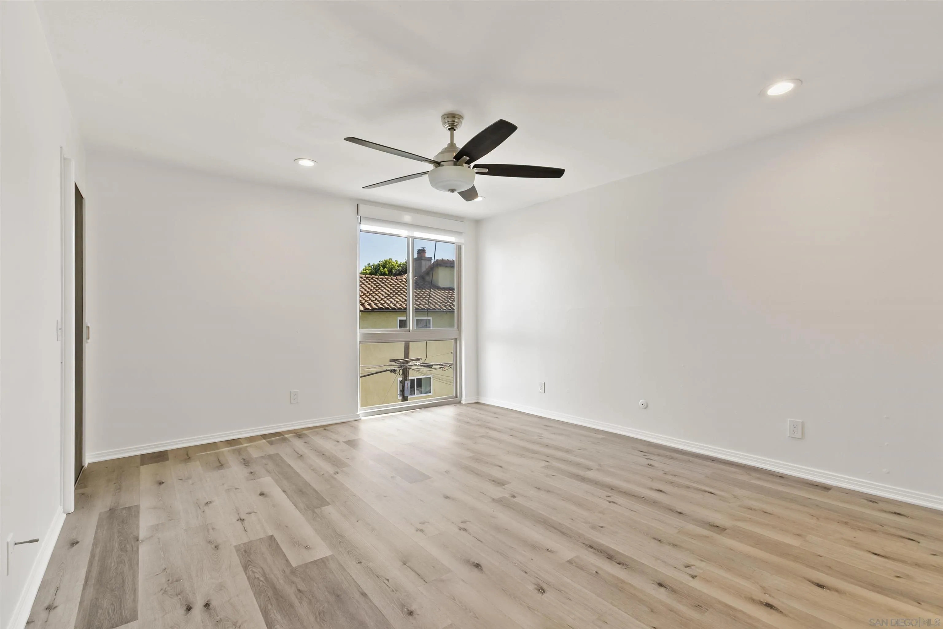 3825 Centre Street Unit 19